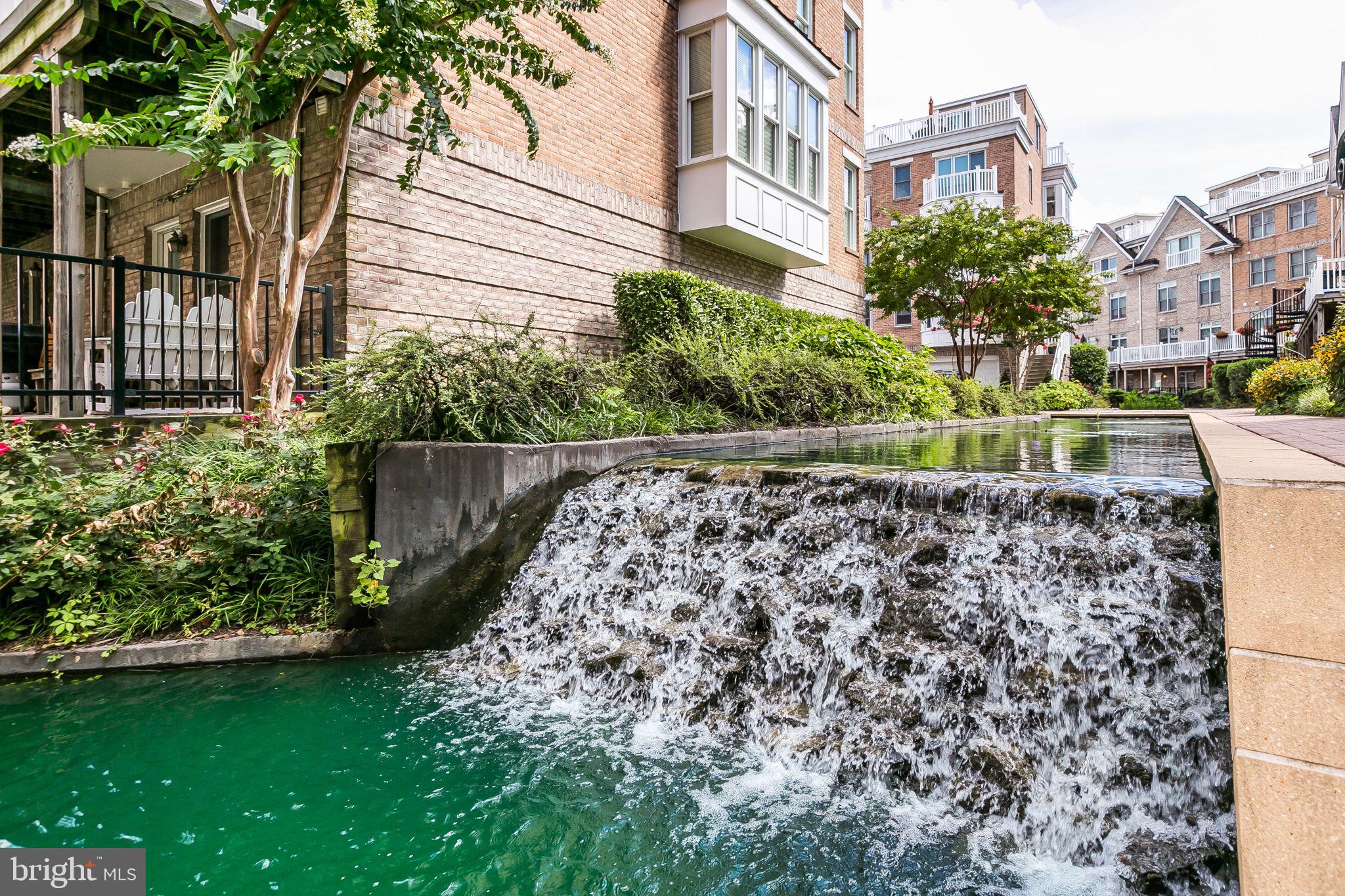 PIERSIDE AT HARBORVIEW - Residential