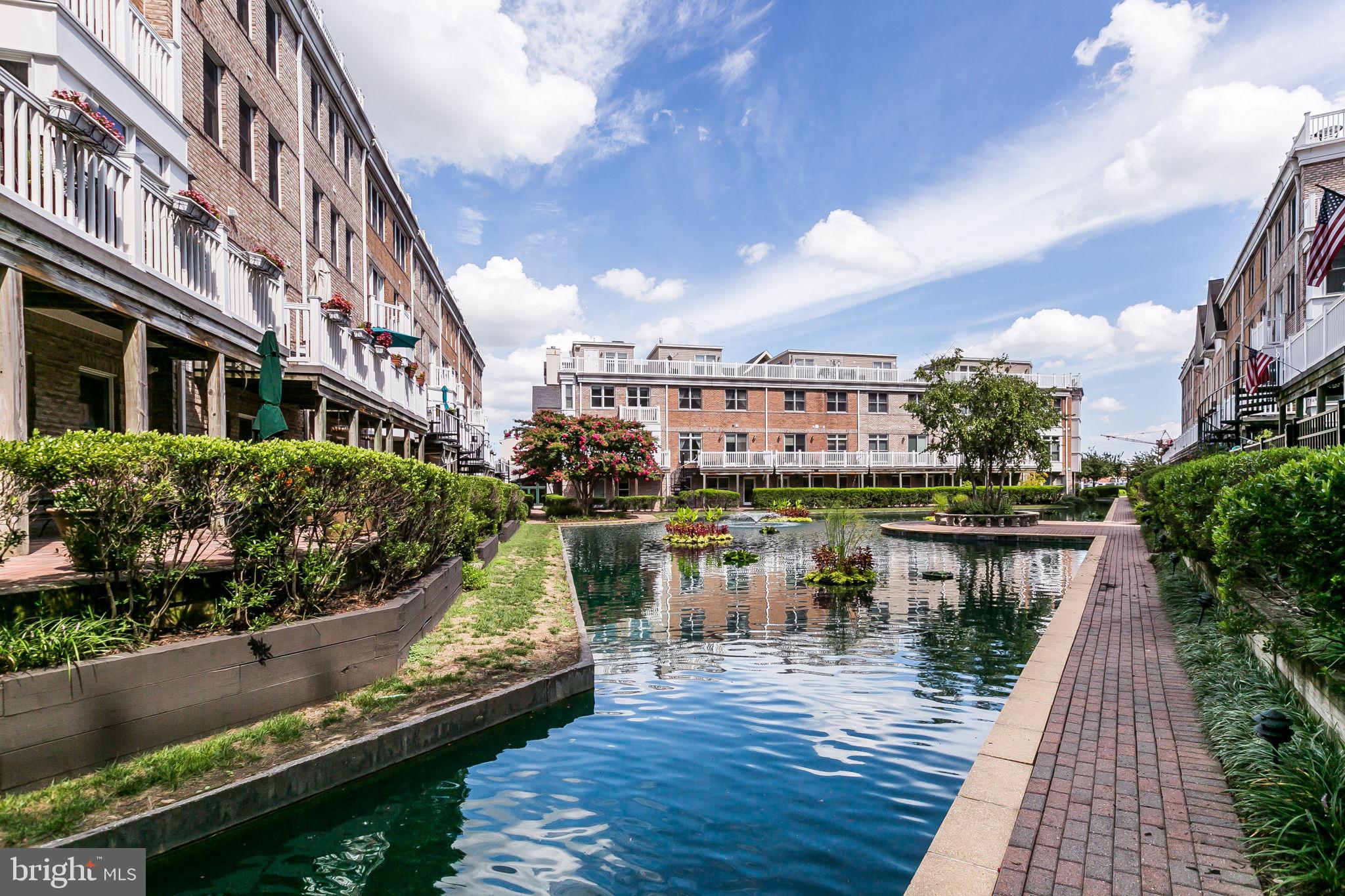 PIERSIDE AT HARBORVIEW - Residential