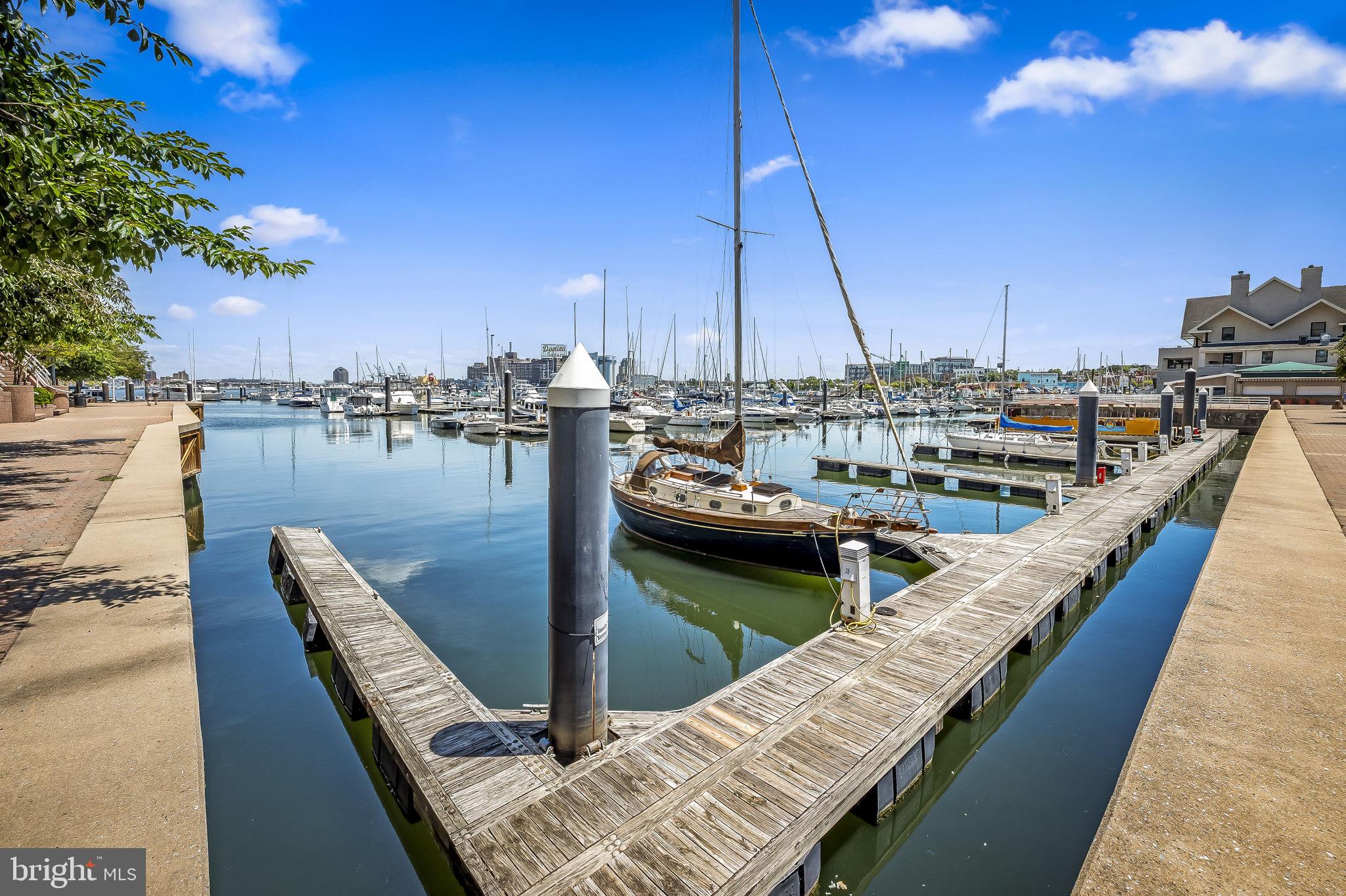 PIERSIDE AT HARBORVIEW - Residential