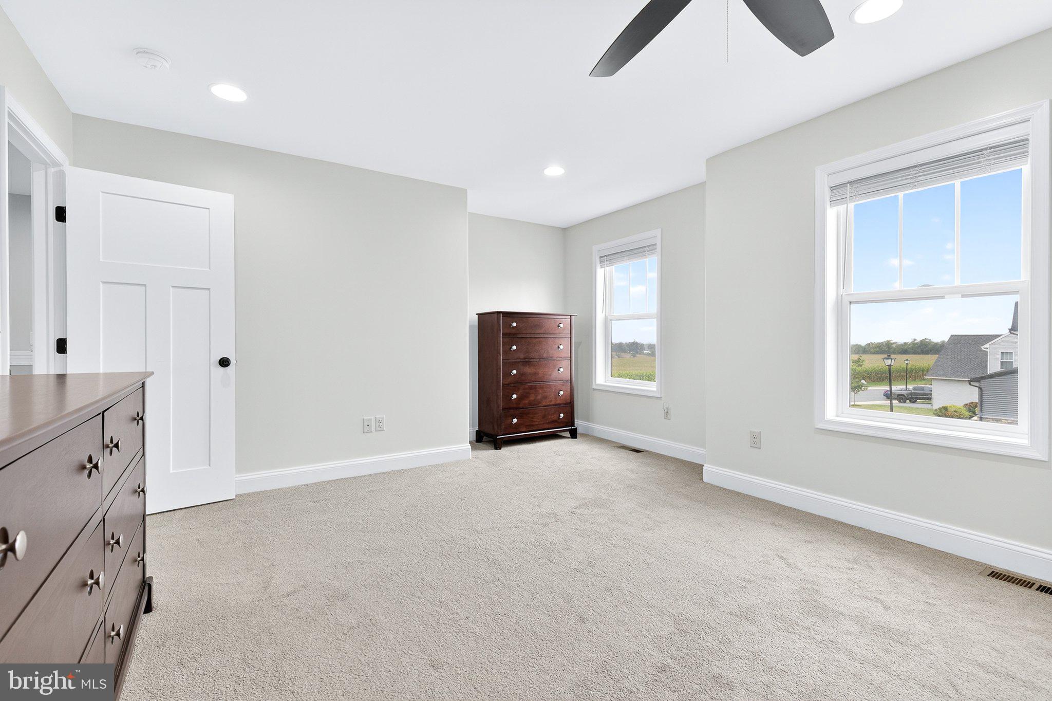 SUN HILL COMMONS - Residential