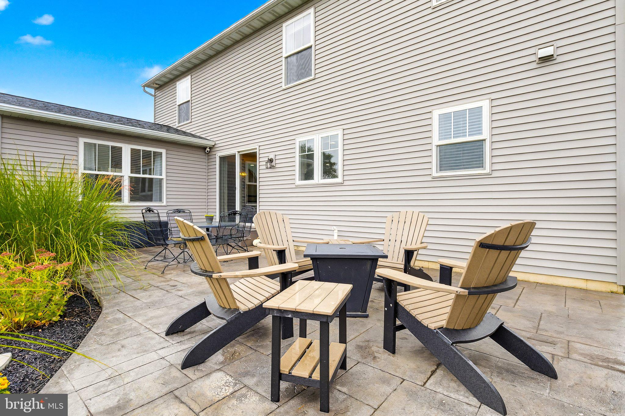 SUN HILL COMMONS - Residential