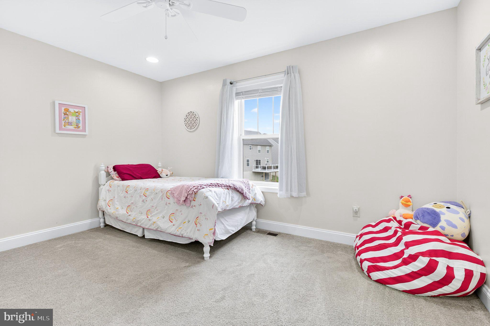 SUN HILL COMMONS - Residential