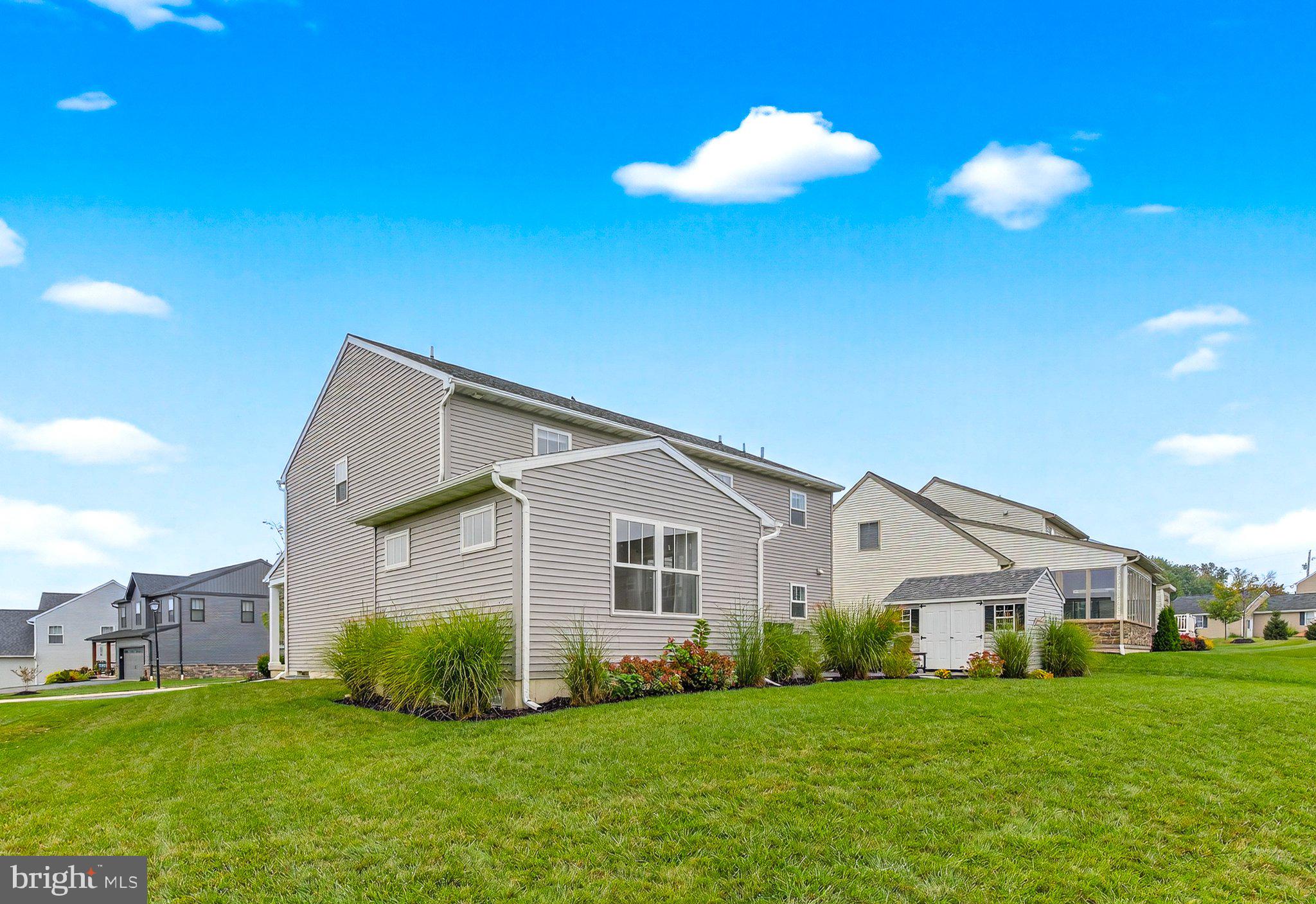 SUN HILL COMMONS - Residential