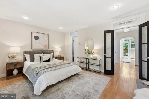 MLS: DCDC2282360