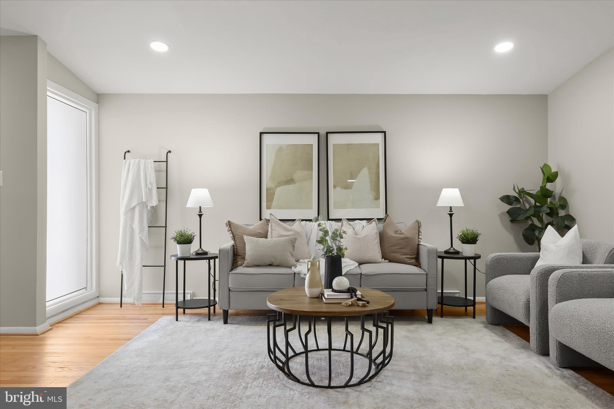 SCOTTS HILL - Residential