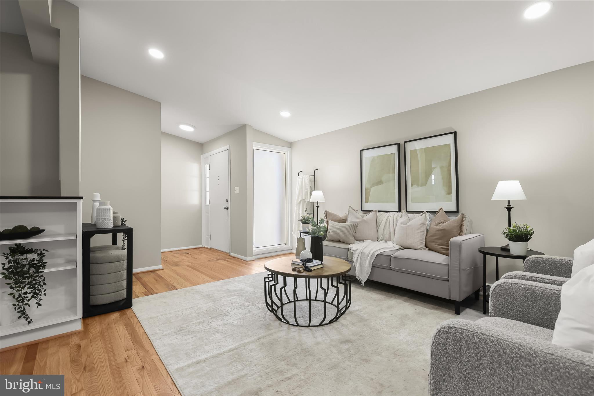 SCOTTS HILL - Residential