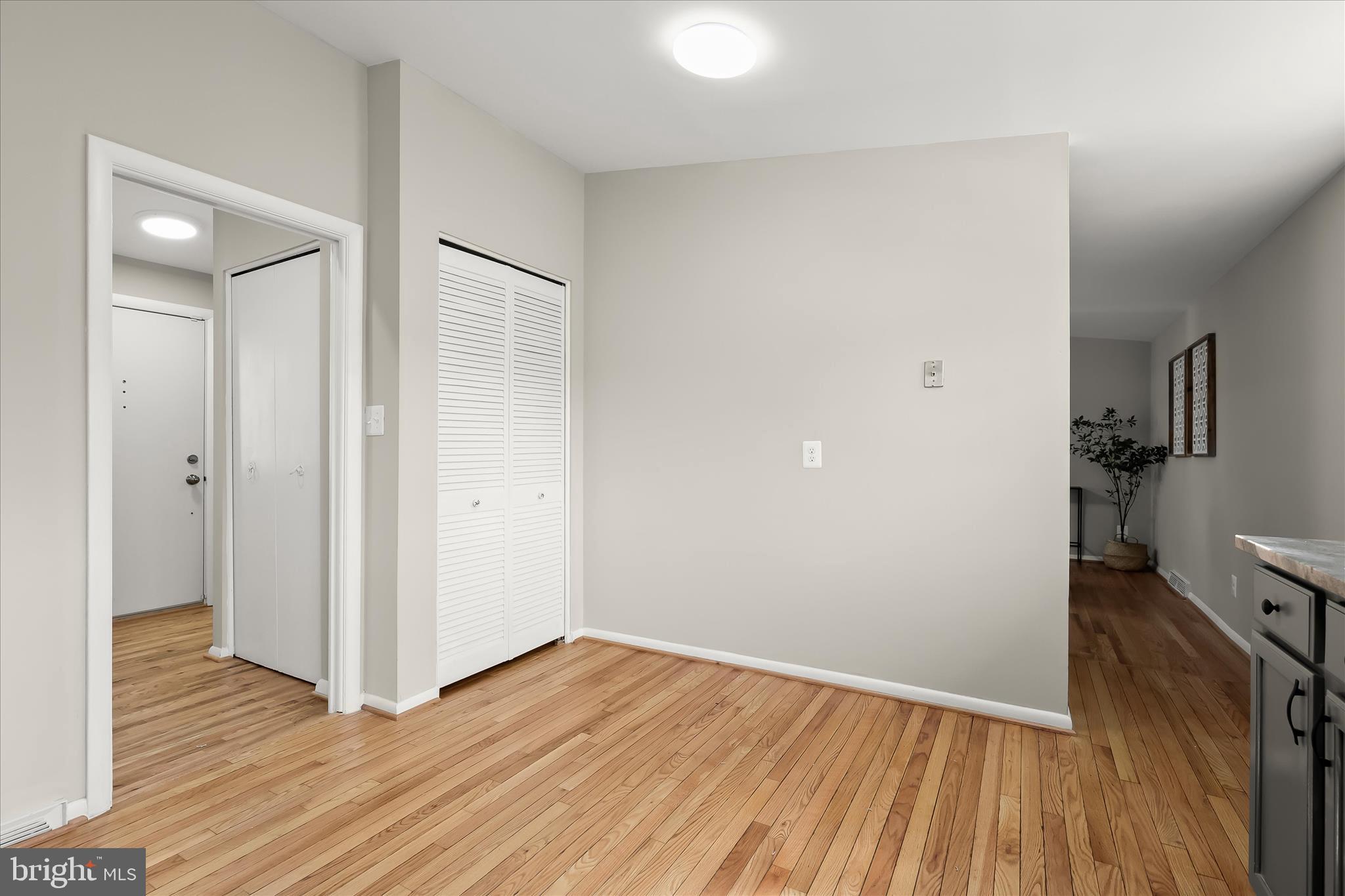 SCOTTS HILL - Residential