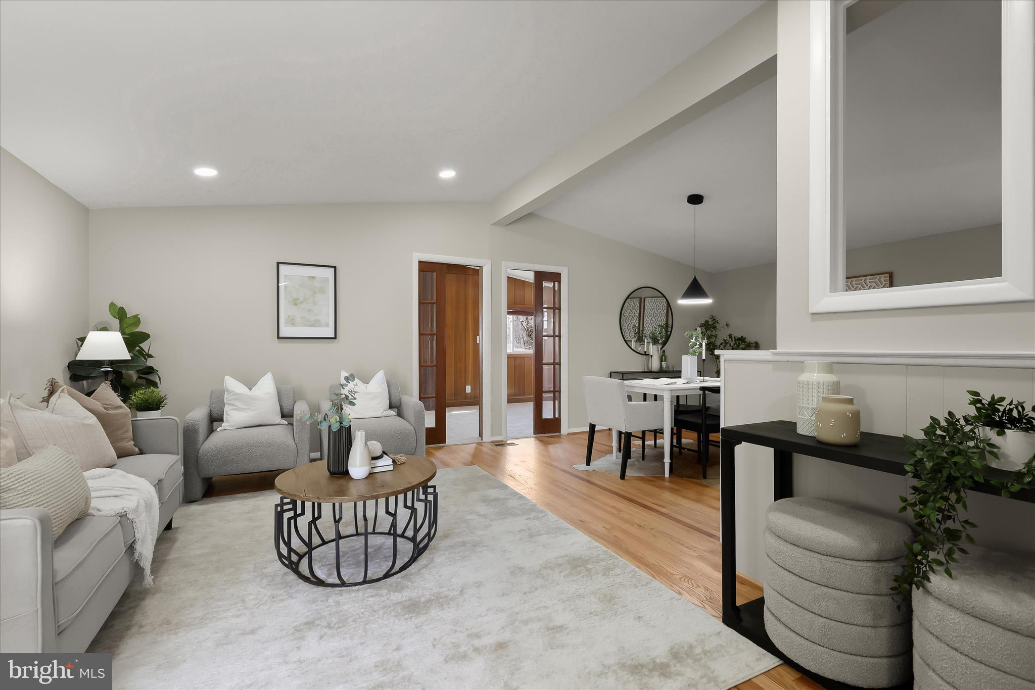 SCOTTS HILL - Residential