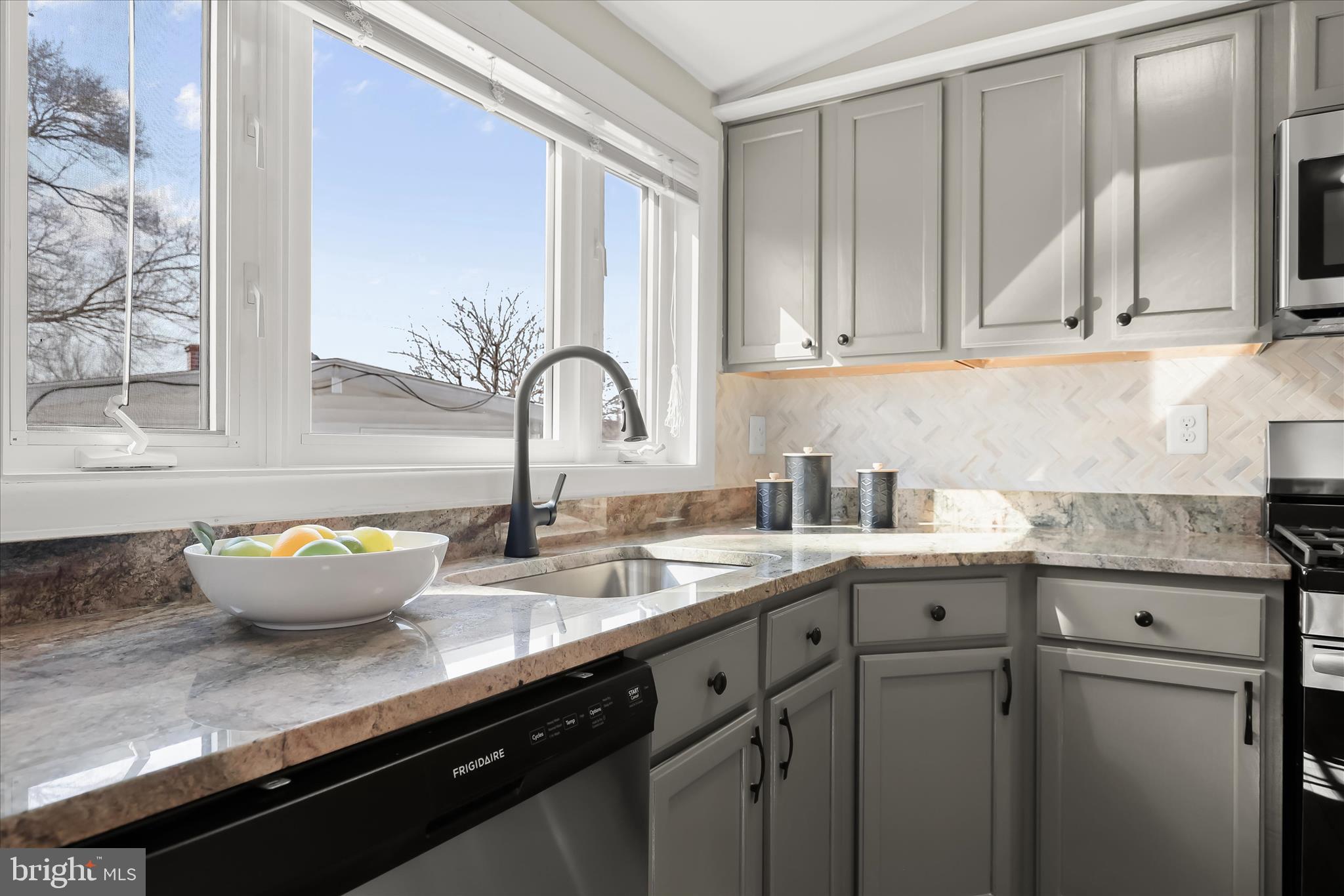 SCOTTS HILL - Residential