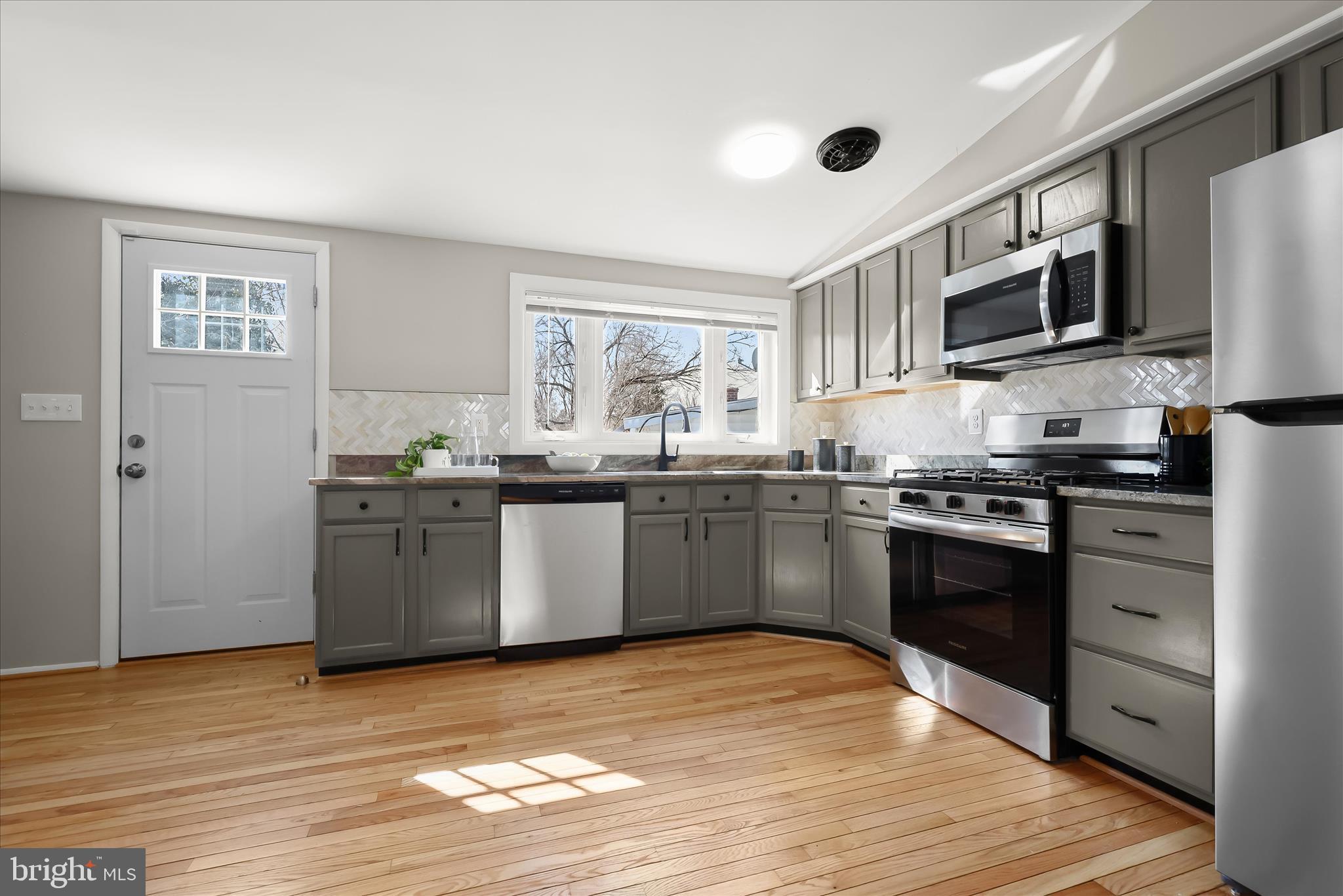 SCOTTS HILL - Residential