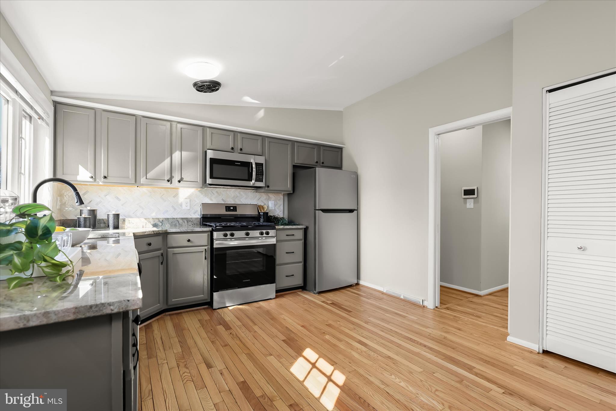 SCOTTS HILL - Residential