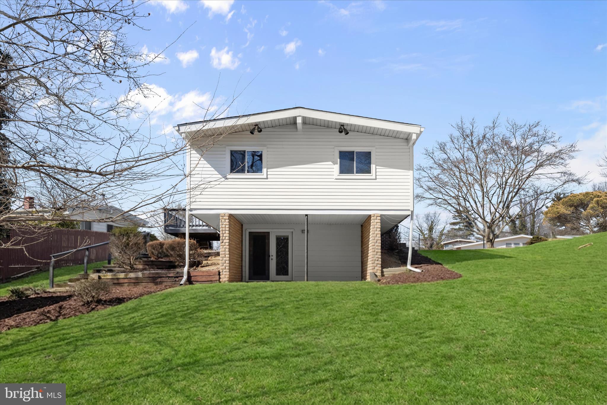 SCOTTS HILL - Residential