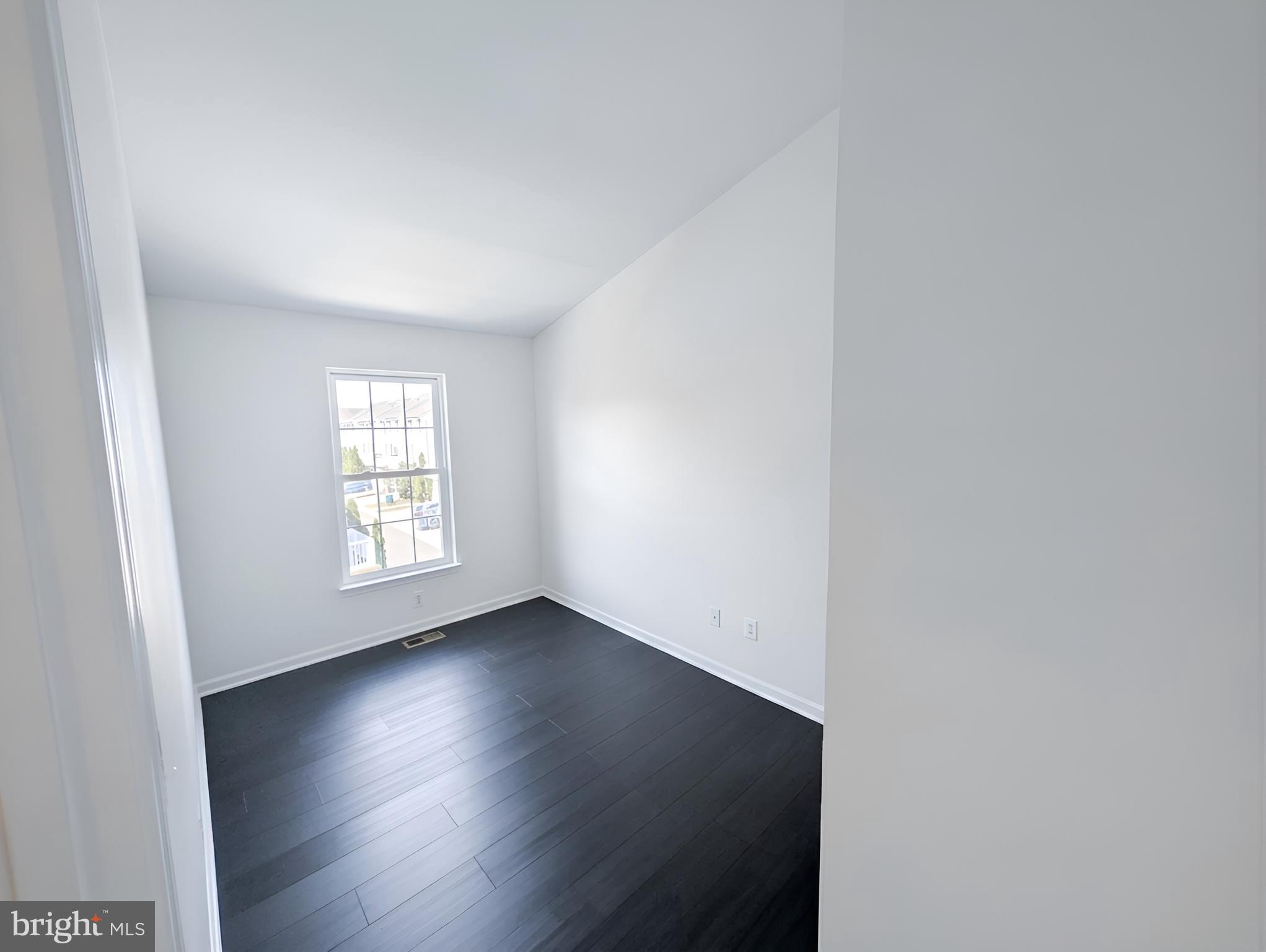 SOUTH RIDING - Residential