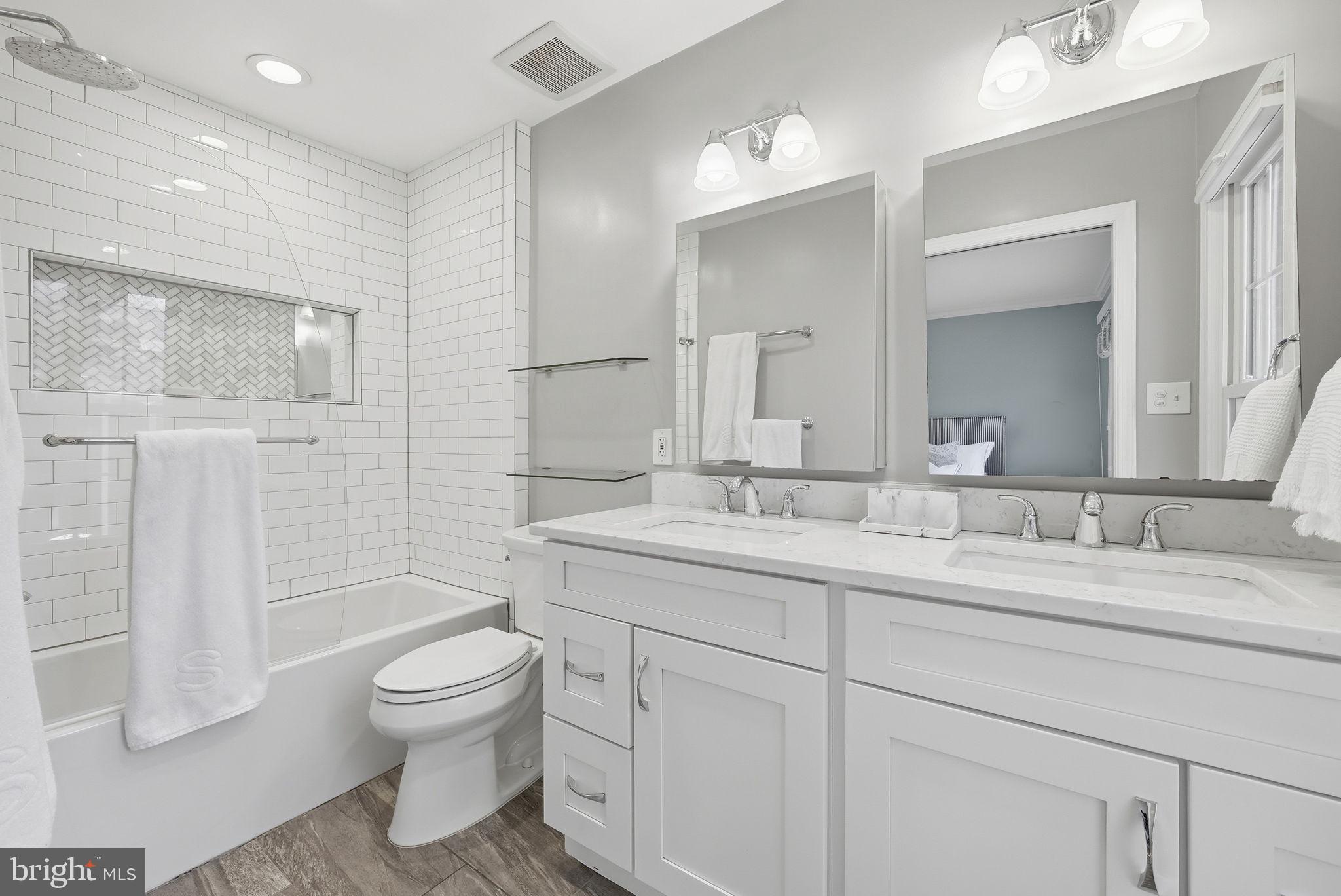 WINDGATE II - Residential