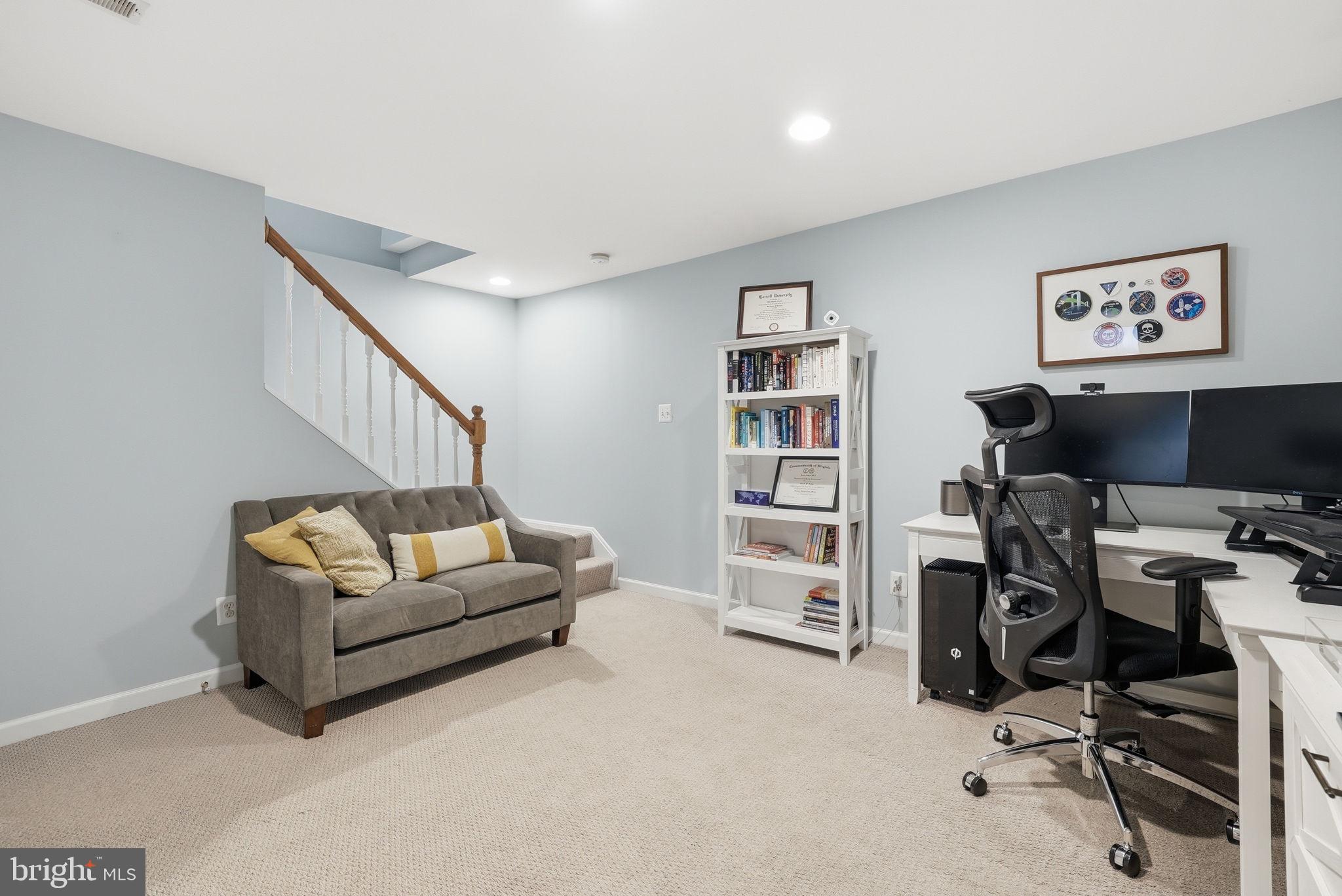 WINDGATE II - Residential