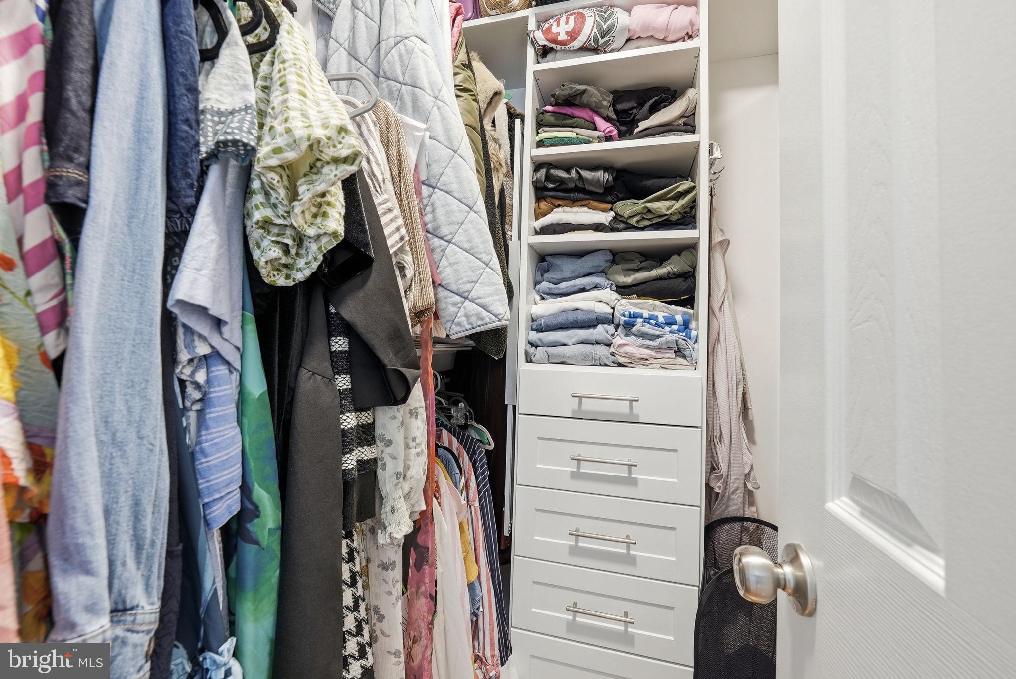 WINDGATE II - Residential