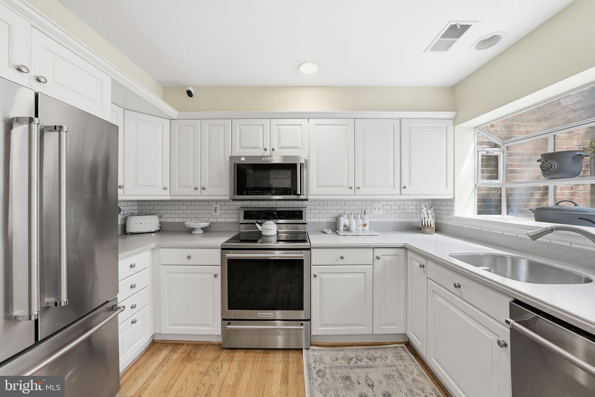 WINDGATE II - Residential