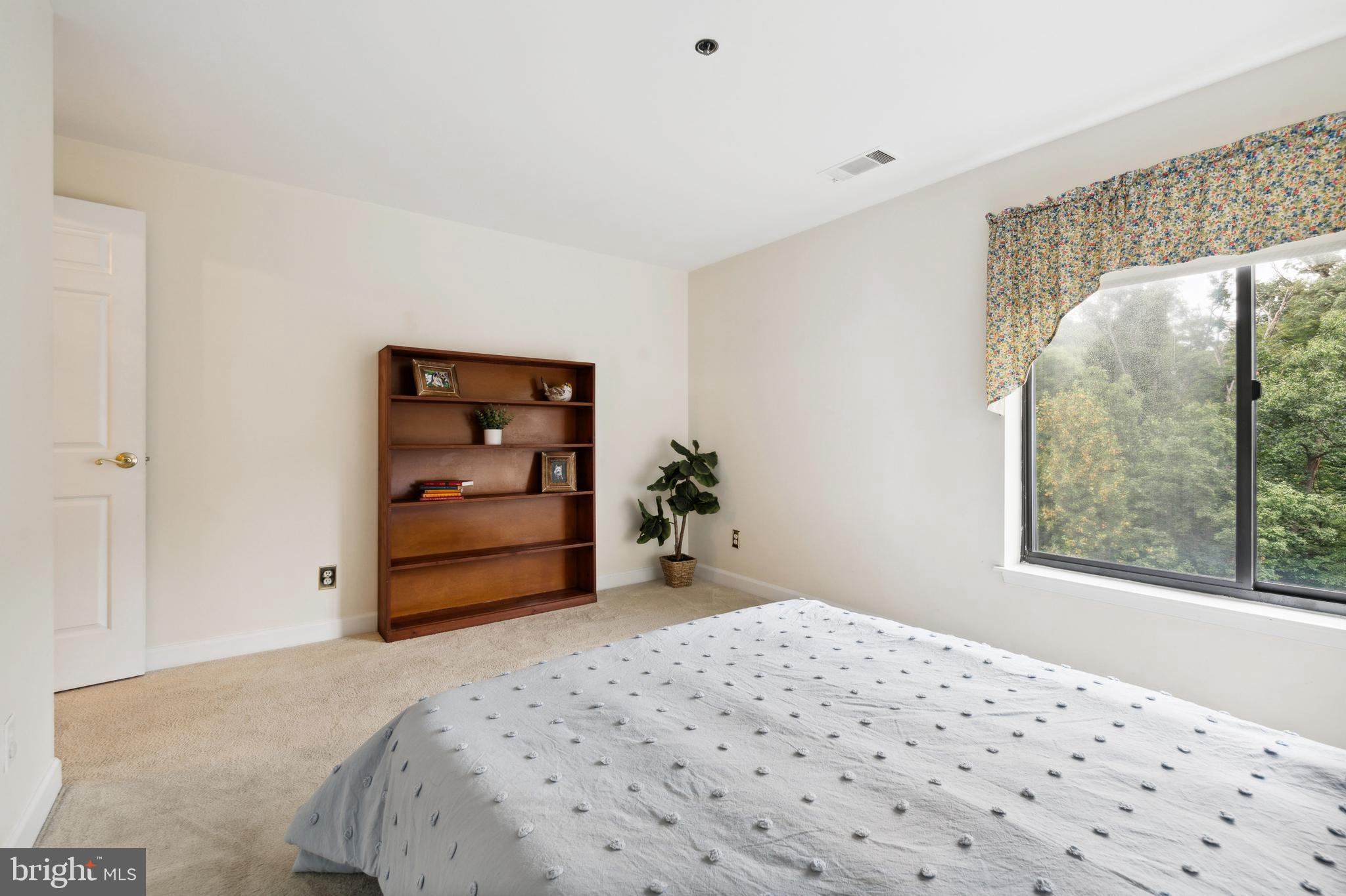 TOWSONGATE - Residential