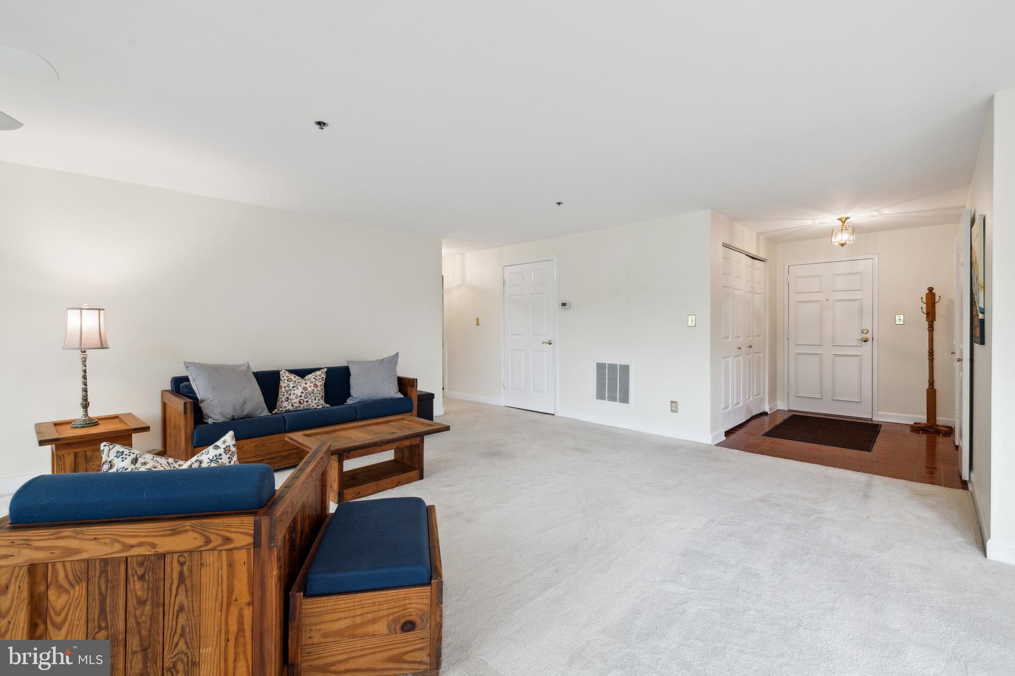 TOWSONGATE - Residential