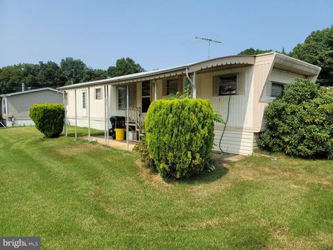 Photo of 331 TANSBORO RD #42, BERLIN, NJ 08009 (MLS # NJCD2052574)