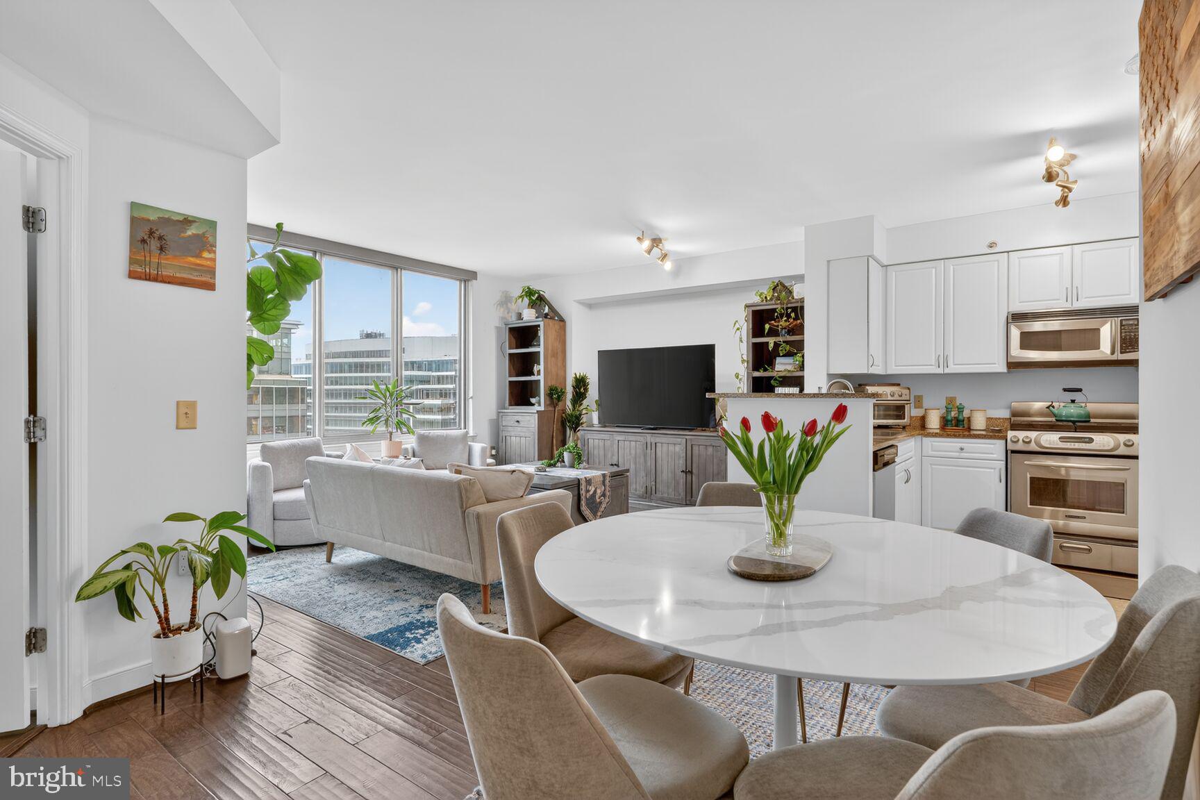 555 MASSACHUSETTS AVENUE NW 1313