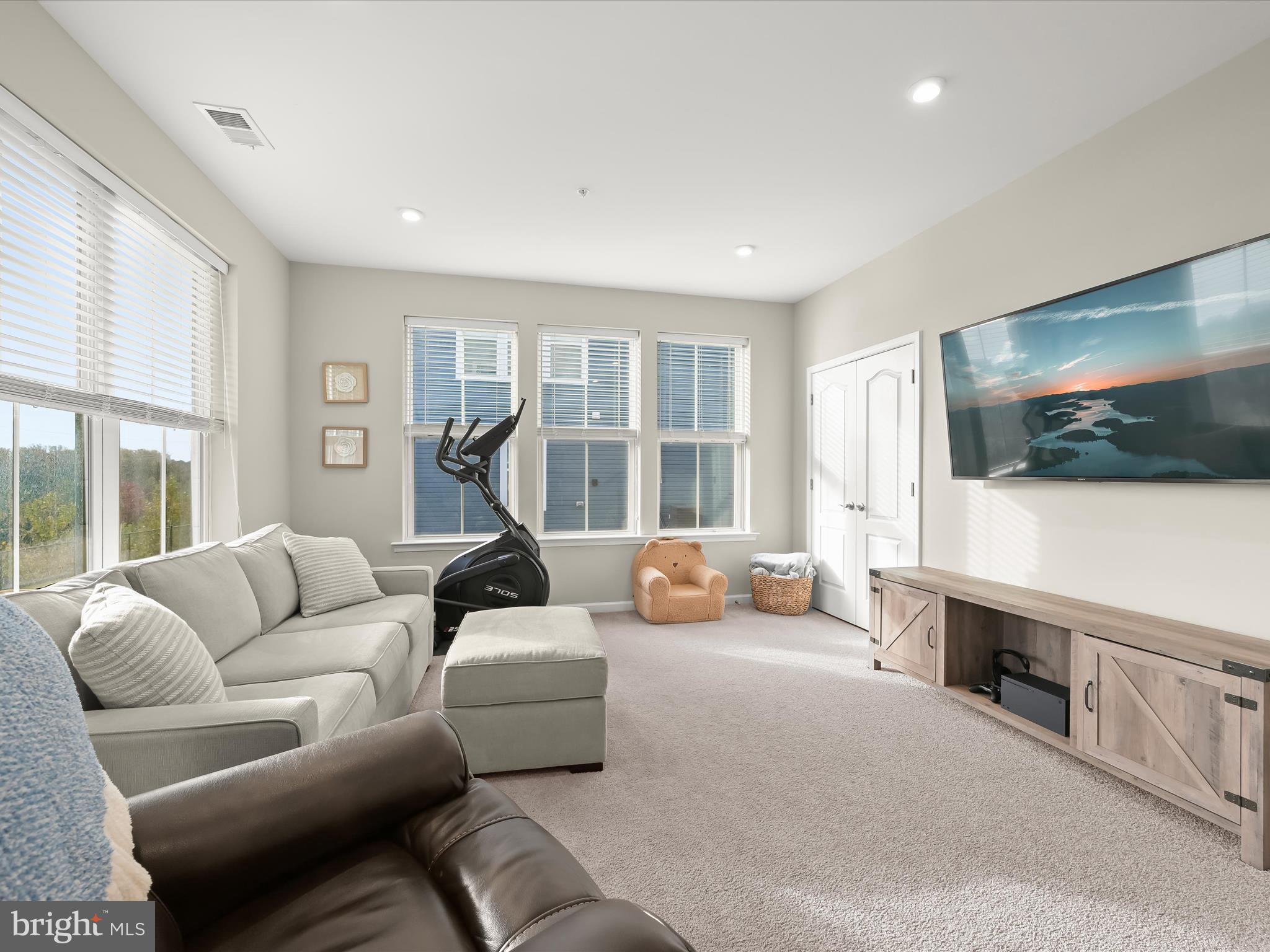 THE RIDGES - Residential