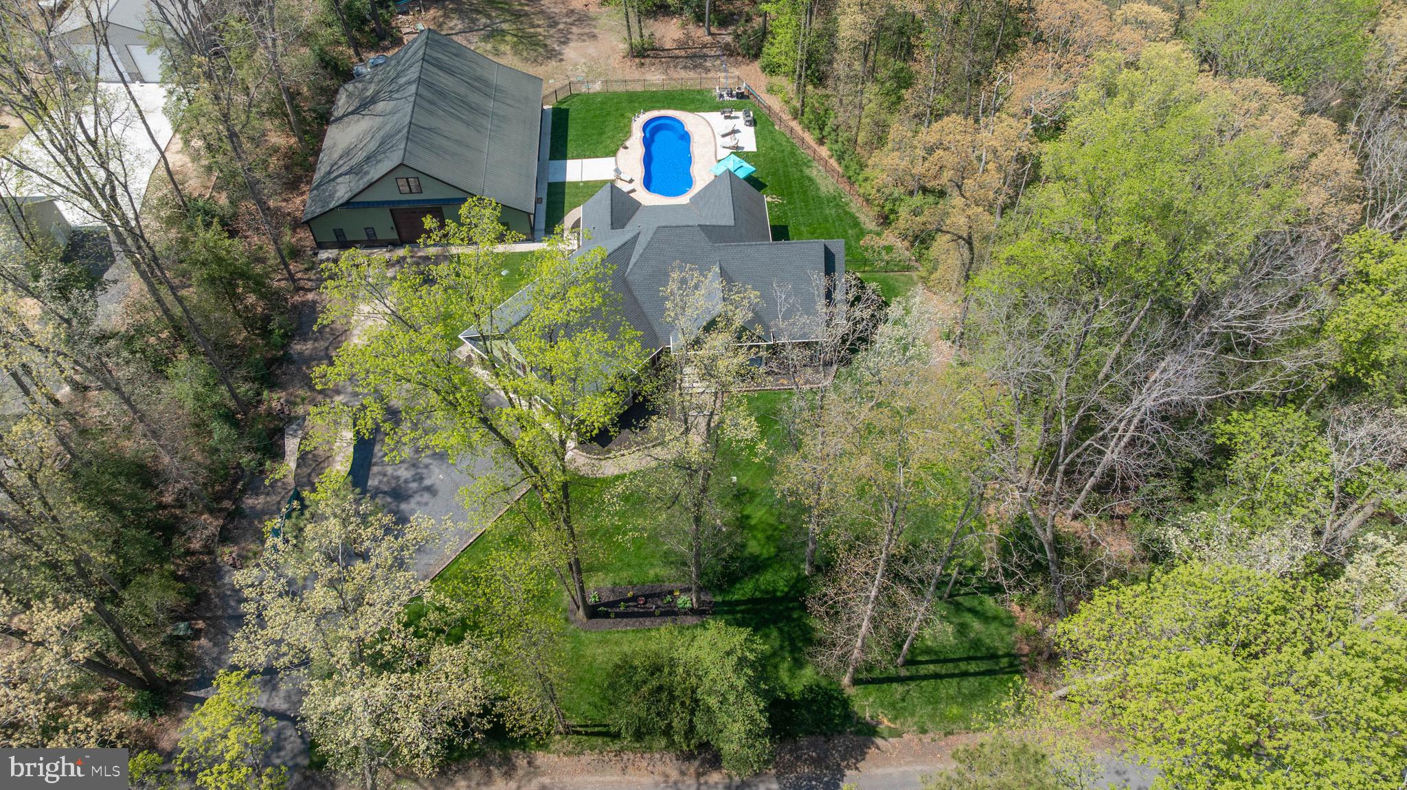 DEEP BRANCH FOREST - Residential