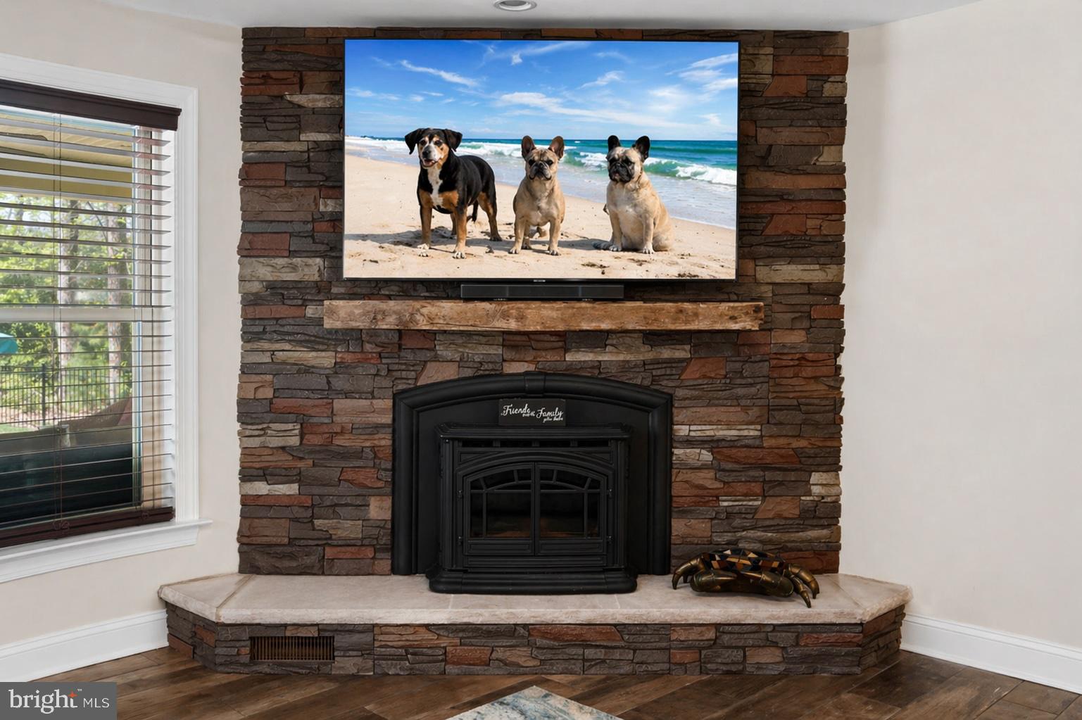 DEEP BRANCH FOREST - Residential