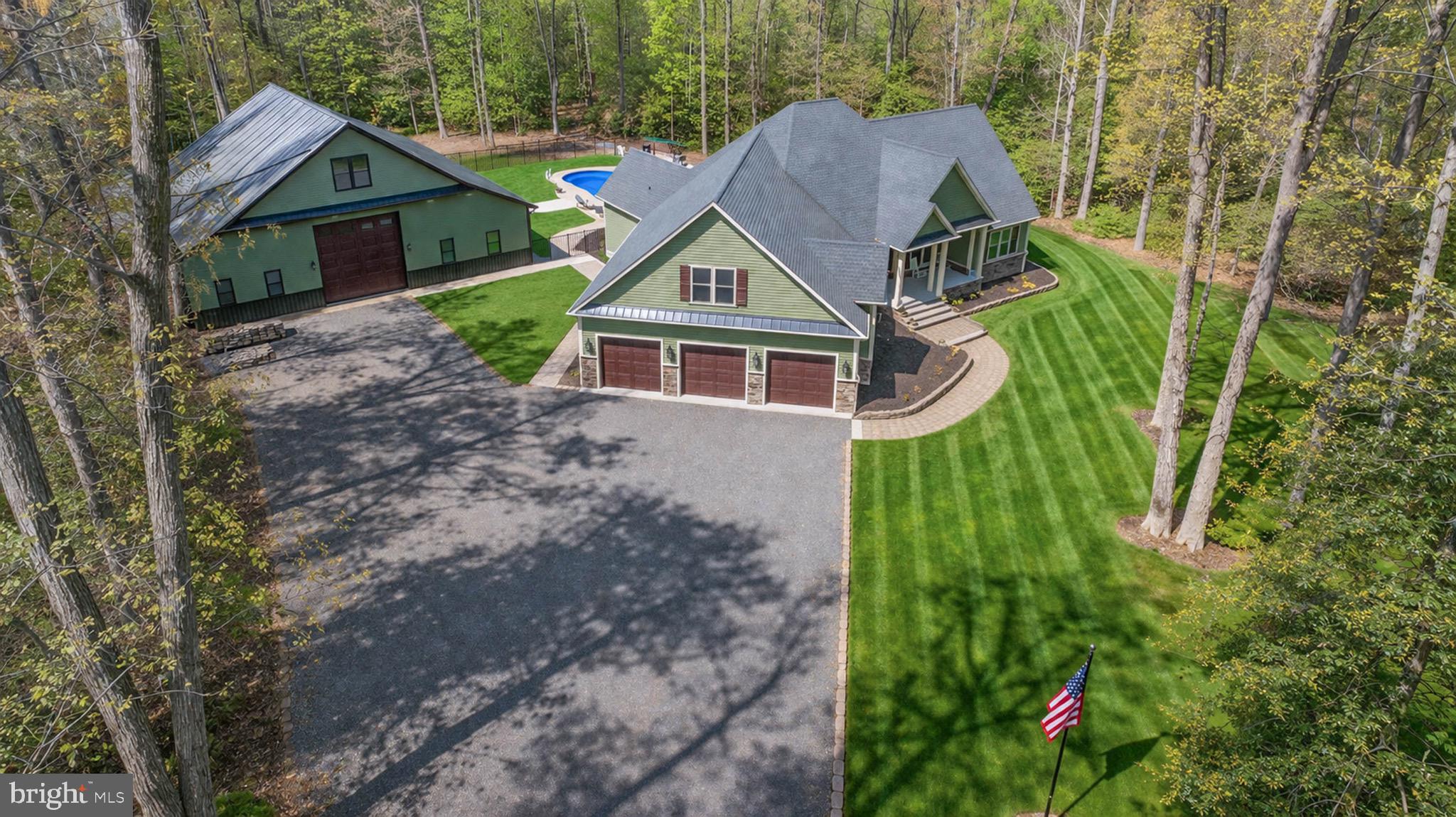 DEEP BRANCH FOREST - Residential