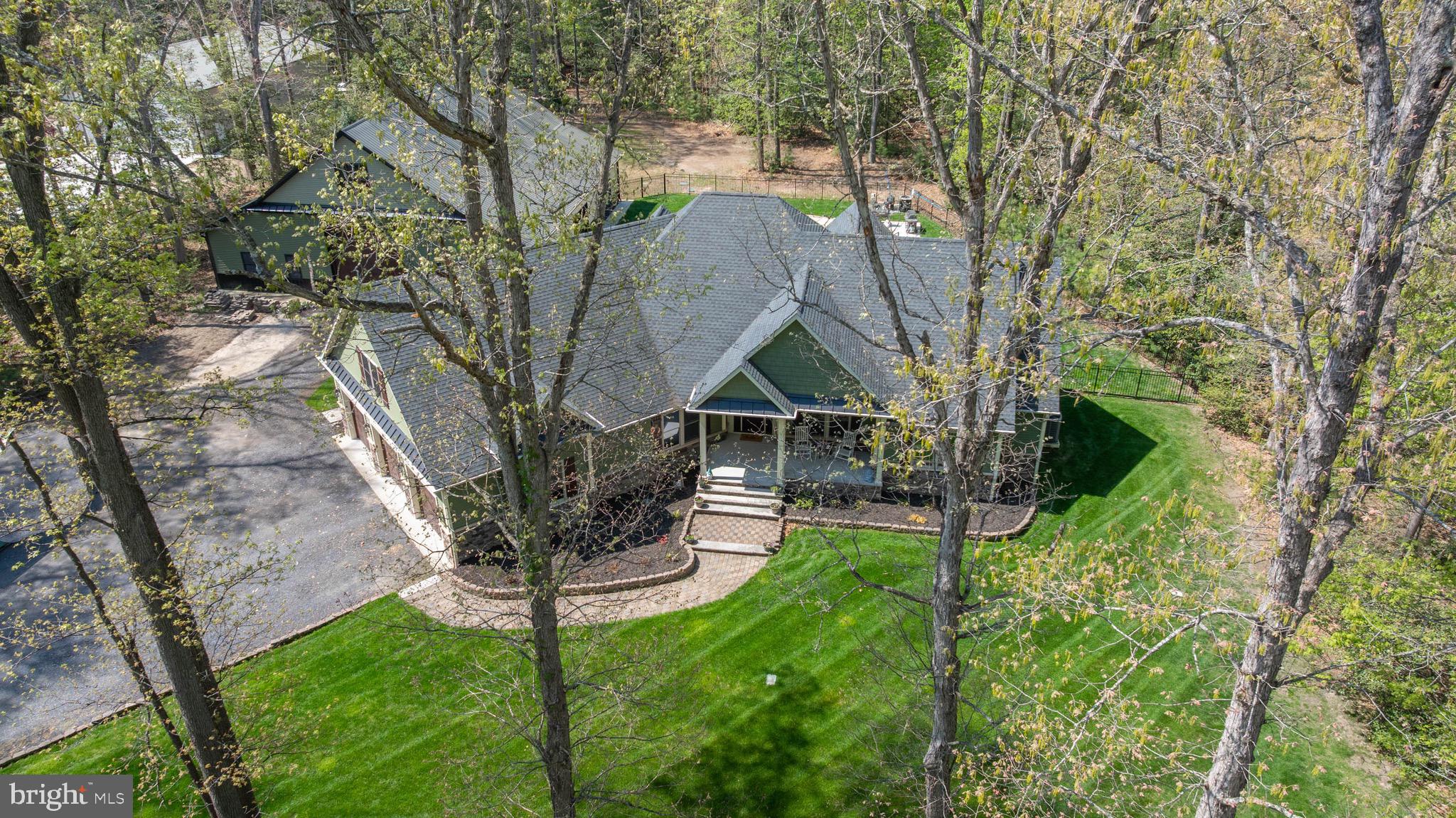 DEEP BRANCH FOREST - Residential