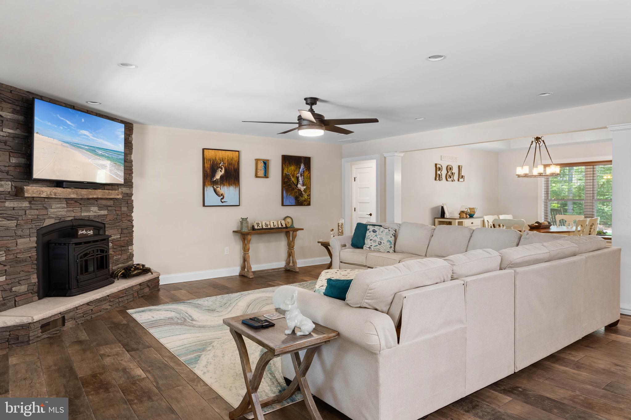 DEEP BRANCH FOREST - Residential