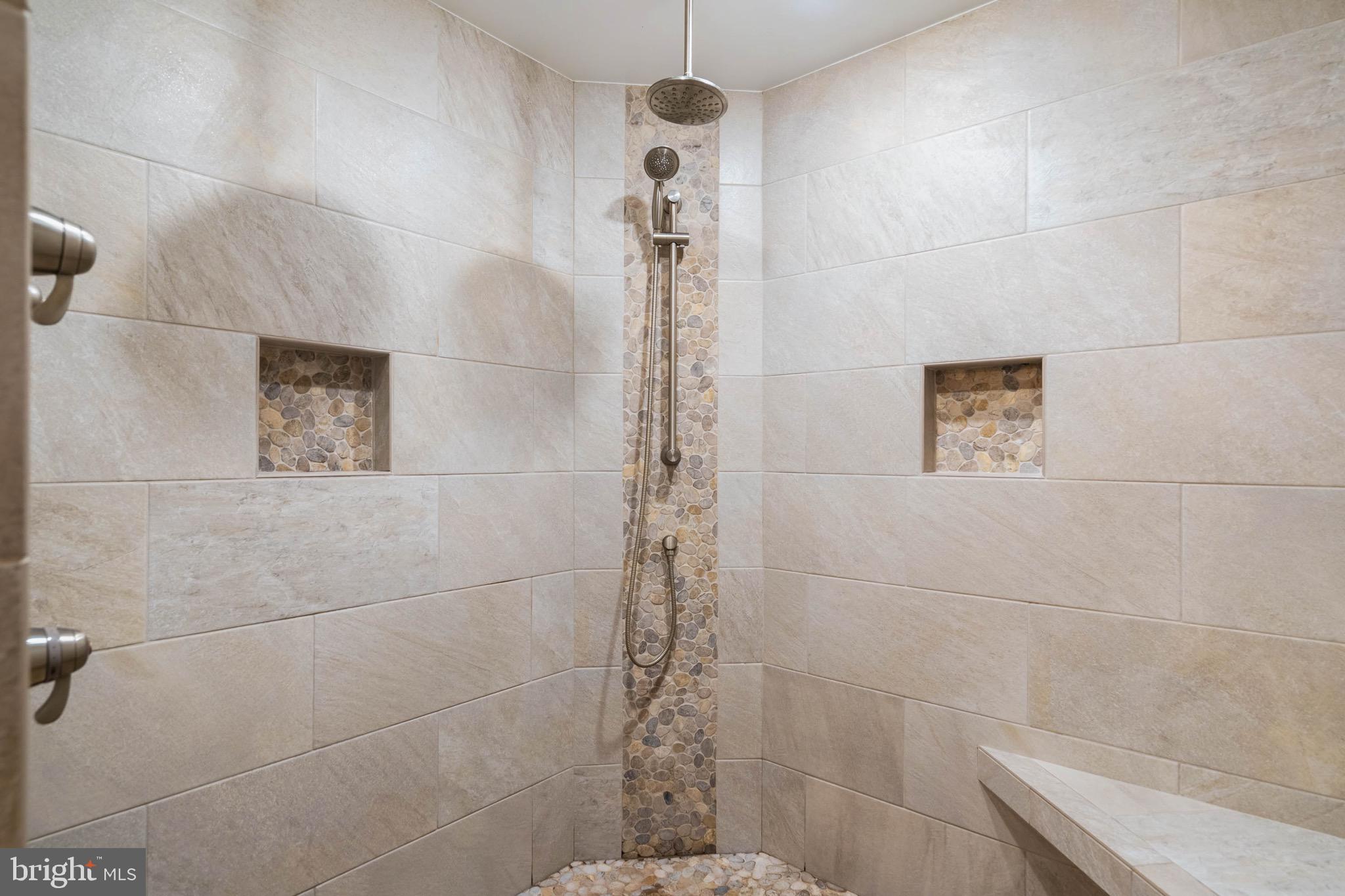 DEEP BRANCH FOREST - Residential