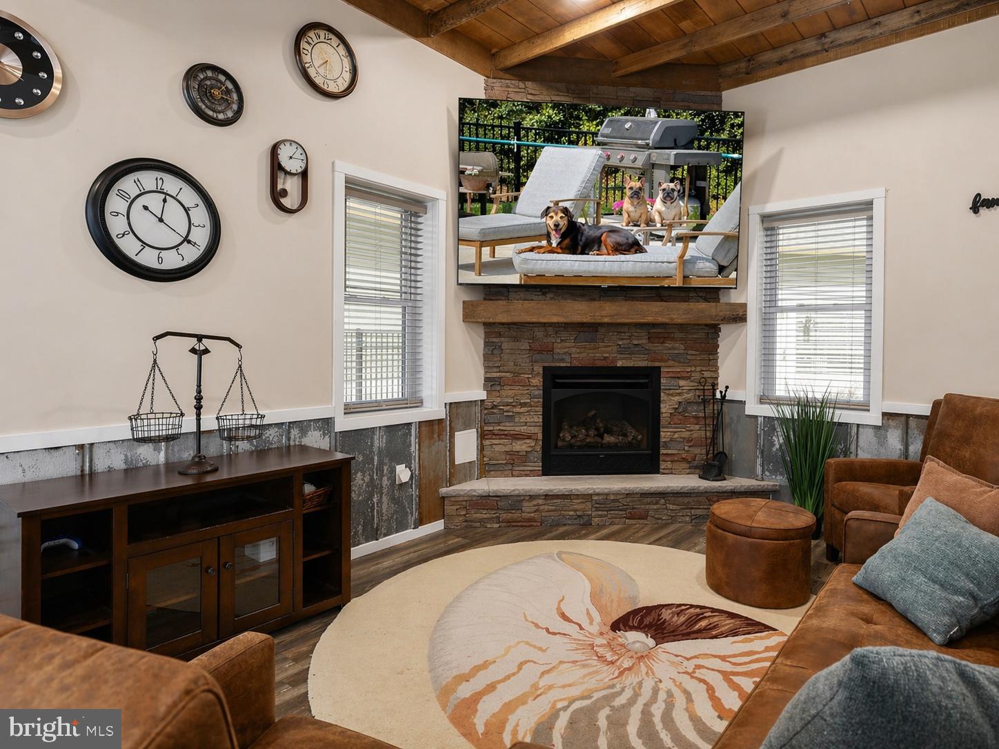 DEEP BRANCH FOREST - Residential