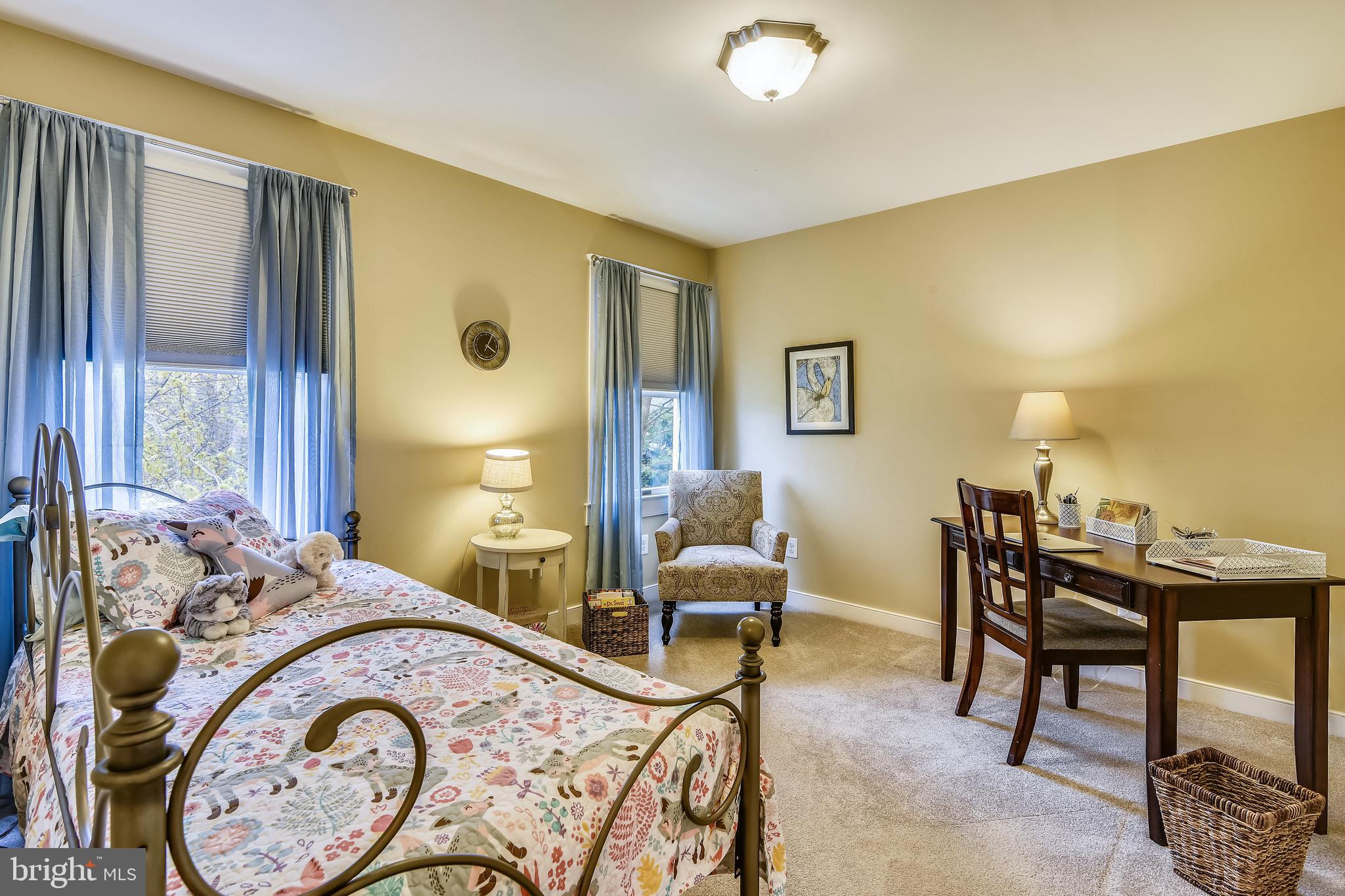 LEESBURG - Residential