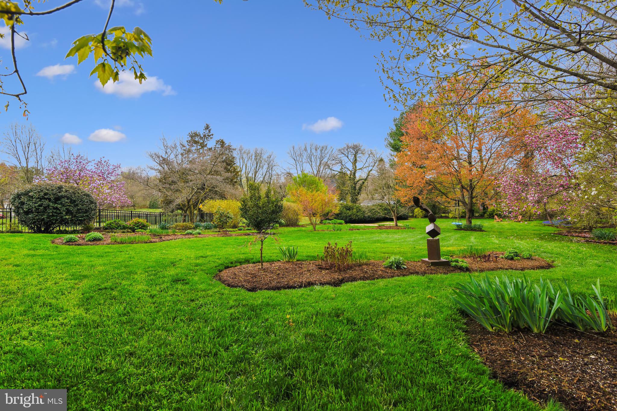 LEESBURG - Residential