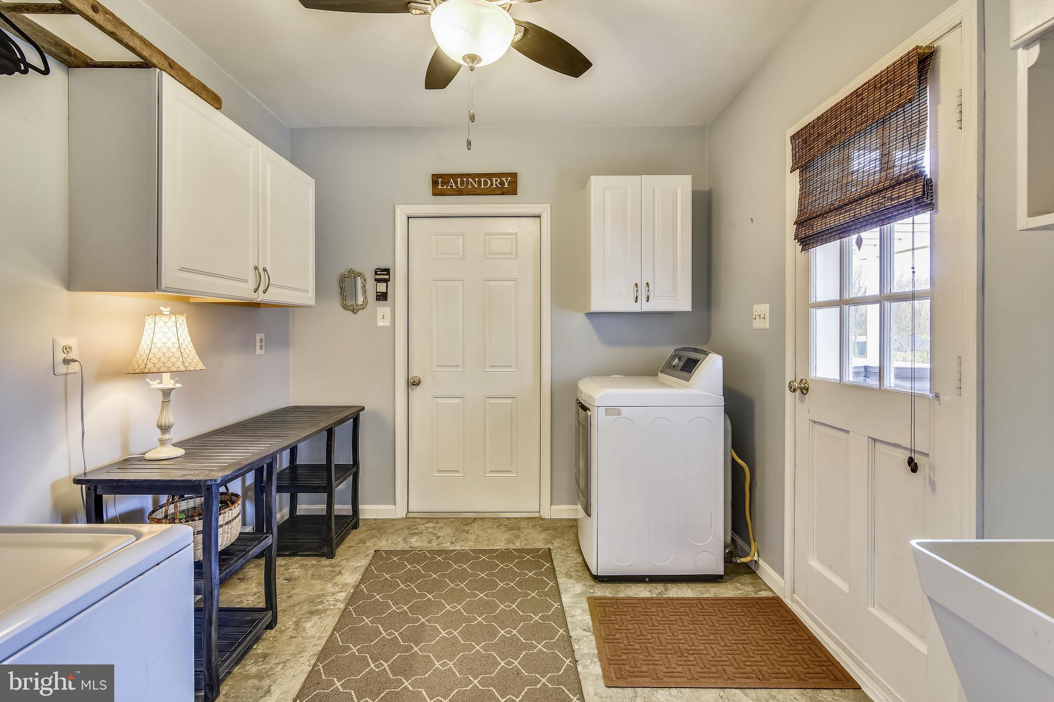 LEESBURG - Residential