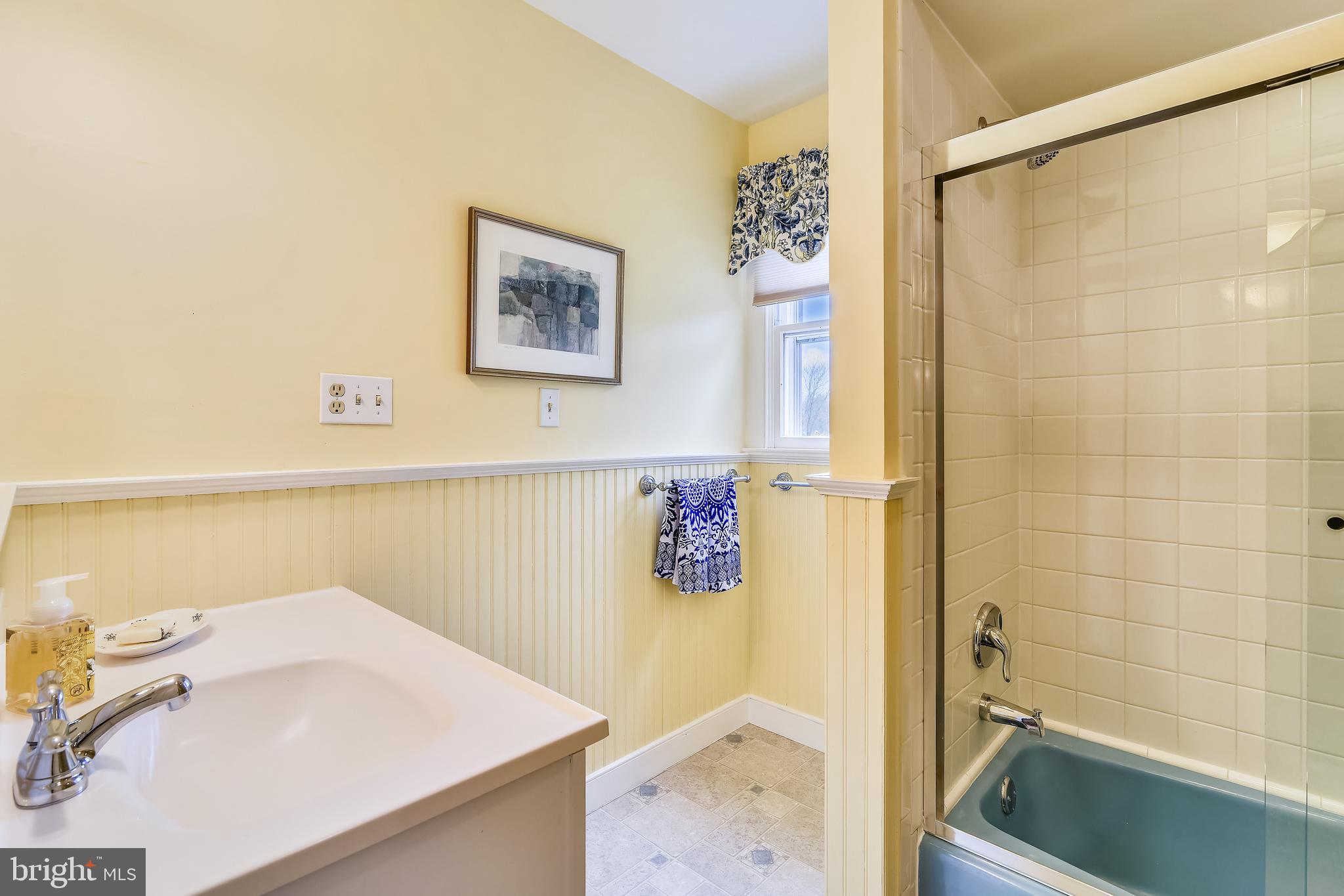 LEESBURG - Residential