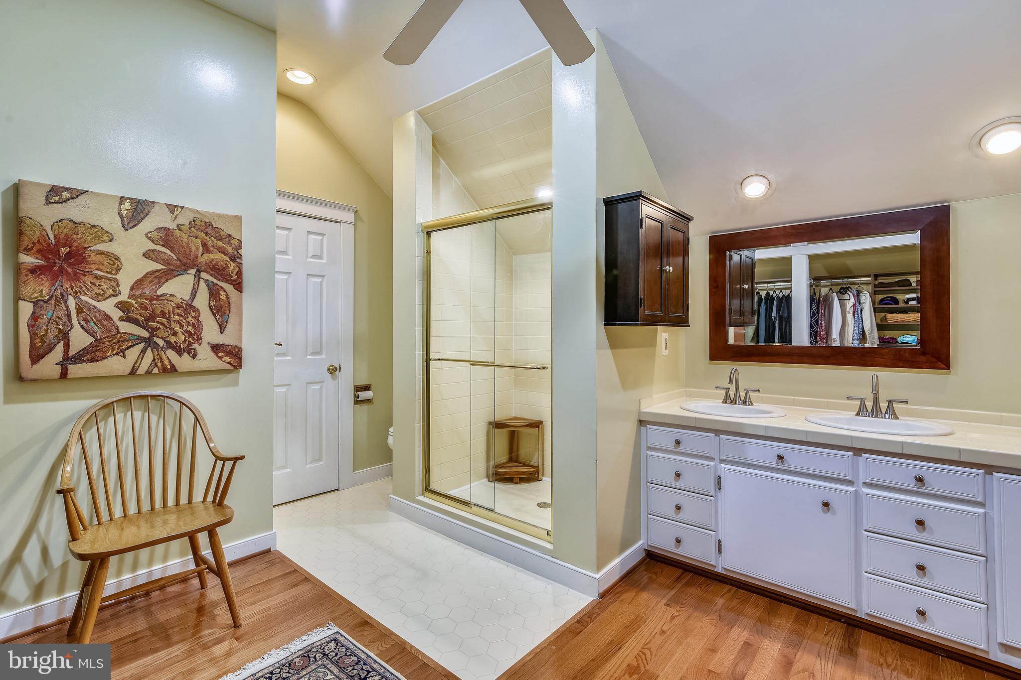 LEESBURG - Residential