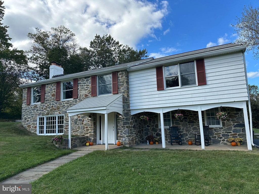 Photo of 1105 Waterloo Road, BERWYN, PA 19312 (MLS # PACT2111464)