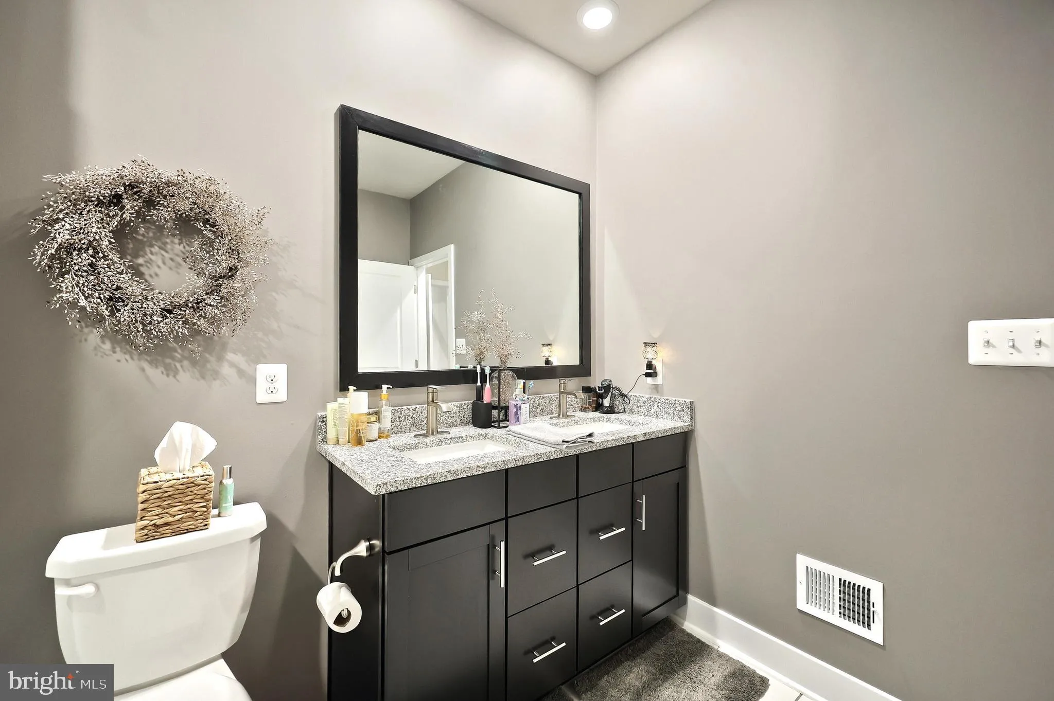 Gettysburg, Pennsylvania 17325, United States, 4 Bedrooms Bedrooms, ,4 BathroomsBathrooms,Residential,Active,108412