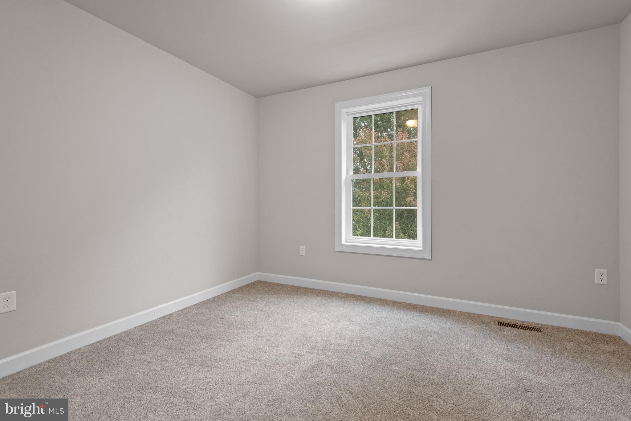 WOODLAND HILLS - Residential