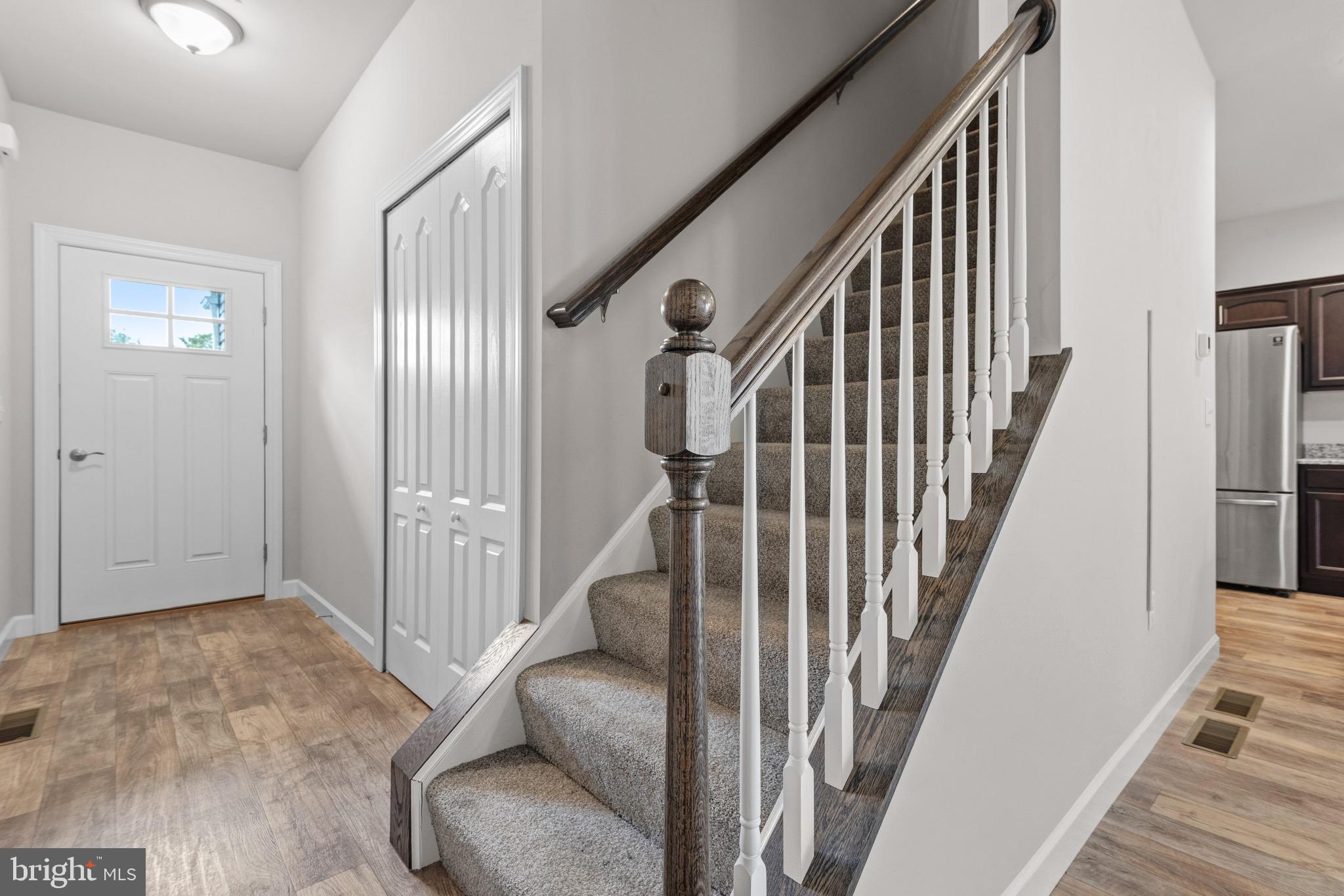 WOODLAND HILLS - Residential