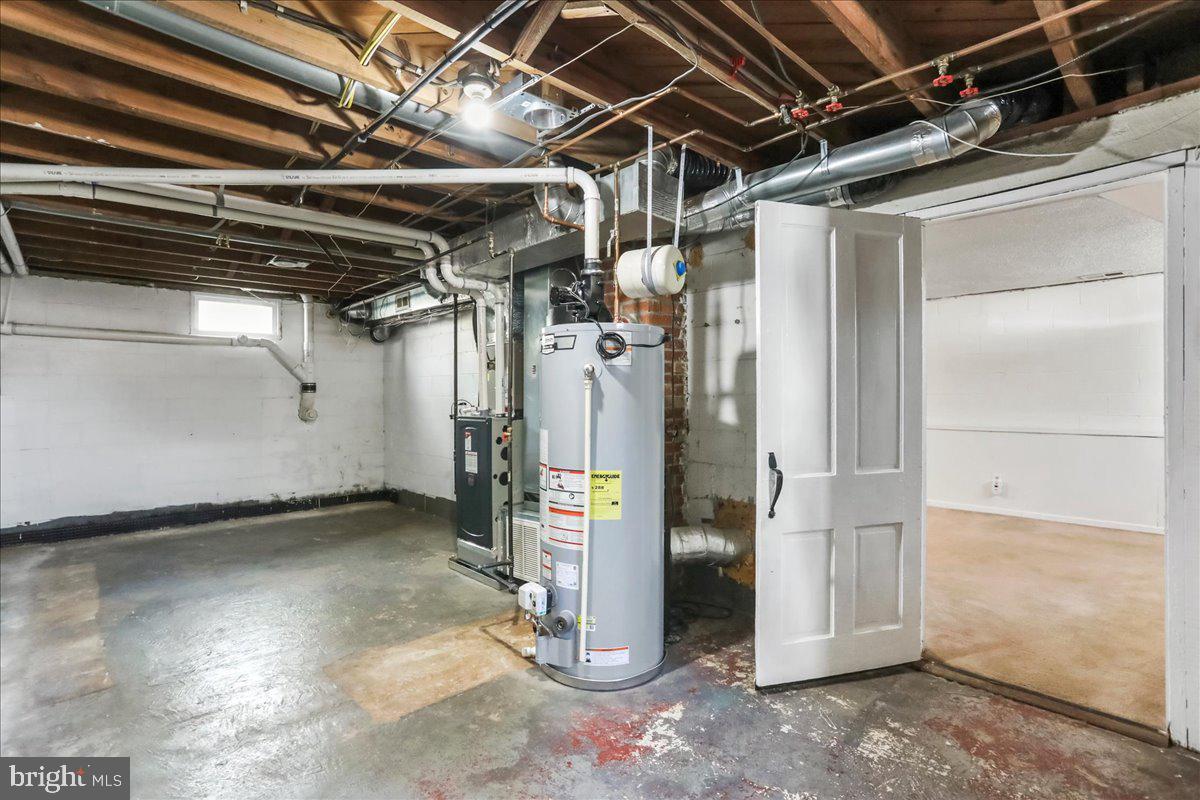 WEST HAGERSTOWN - Residential