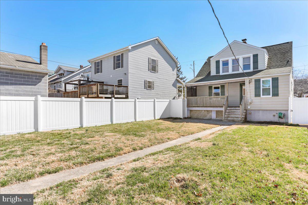 WEST HAGERSTOWN - Residential