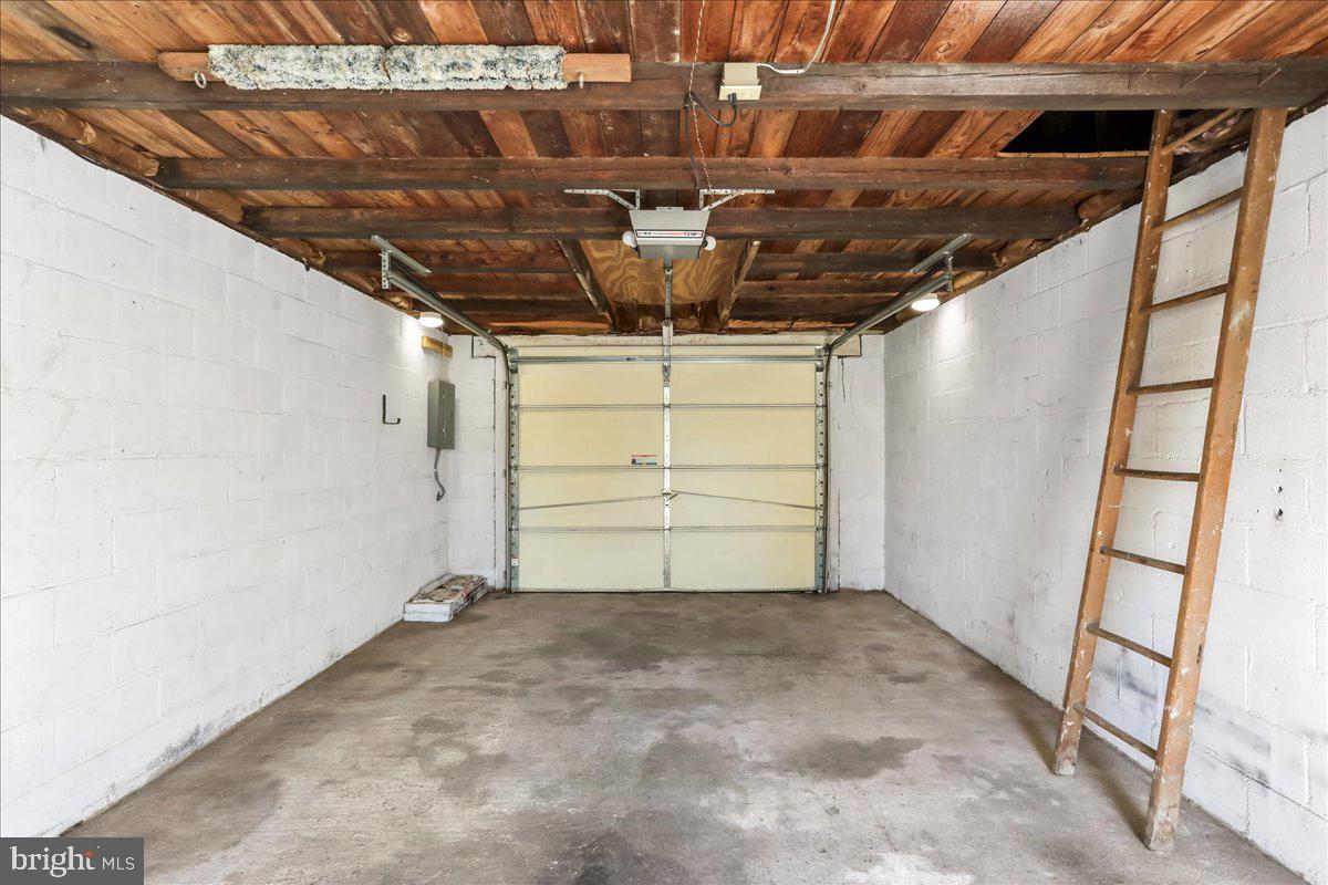 WEST HAGERSTOWN - Residential