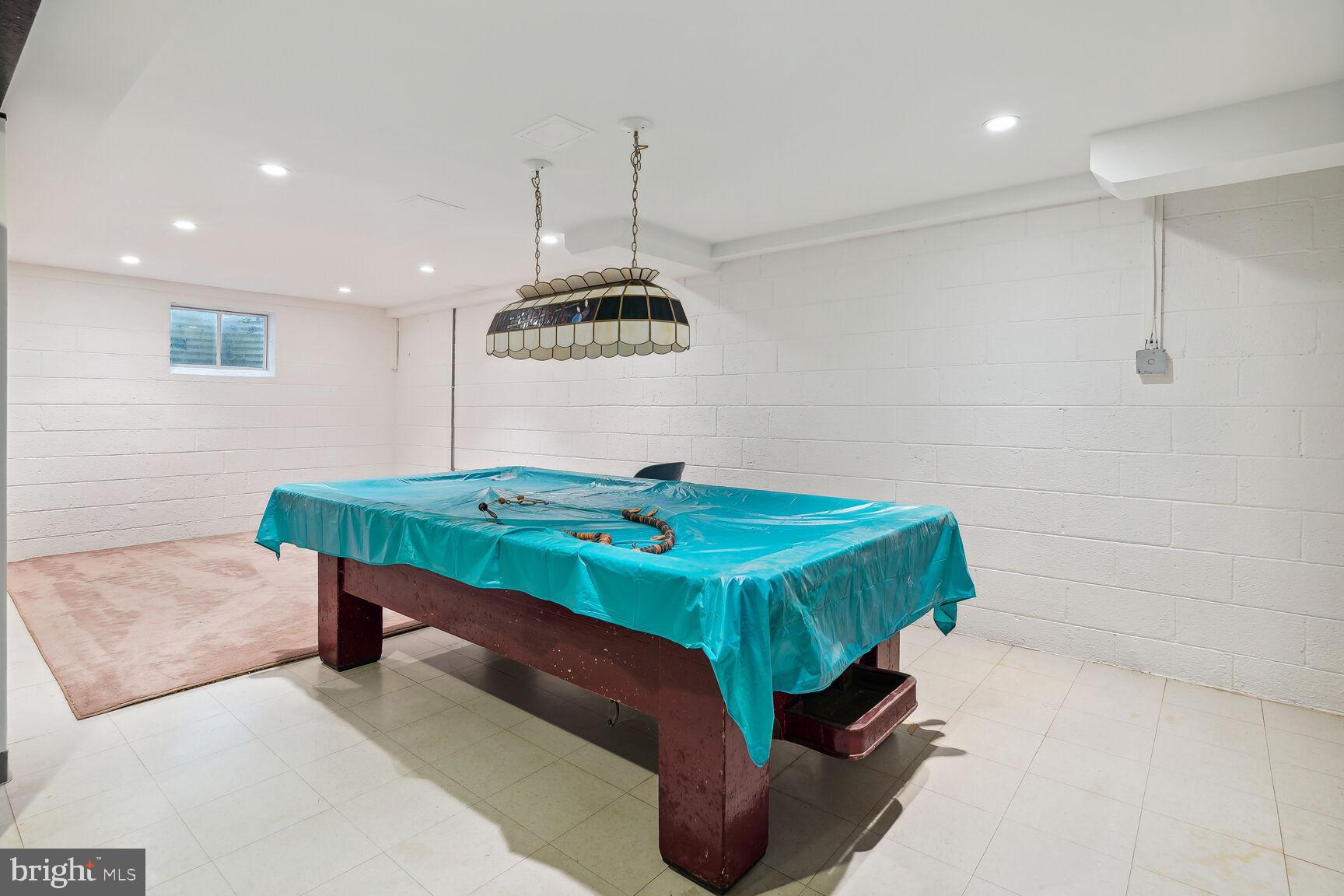 KENWOOD PARK - Residential