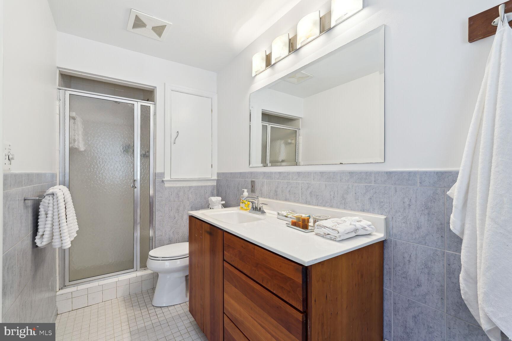 KENWOOD PARK - Residential