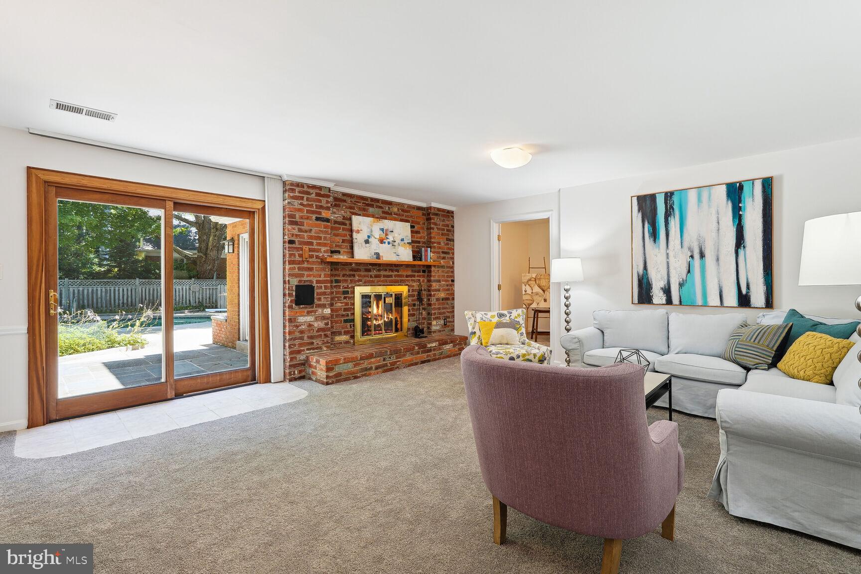 KENWOOD PARK - Residential