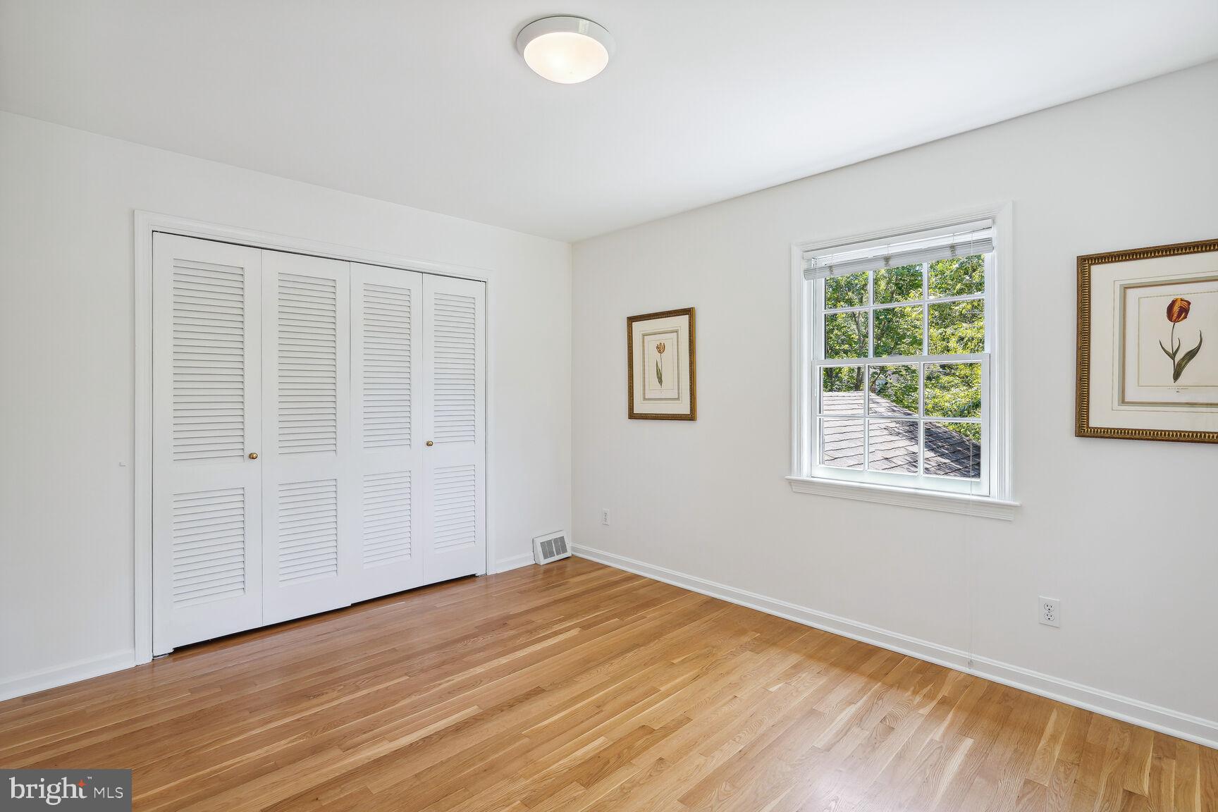 KENWOOD PARK - Residential