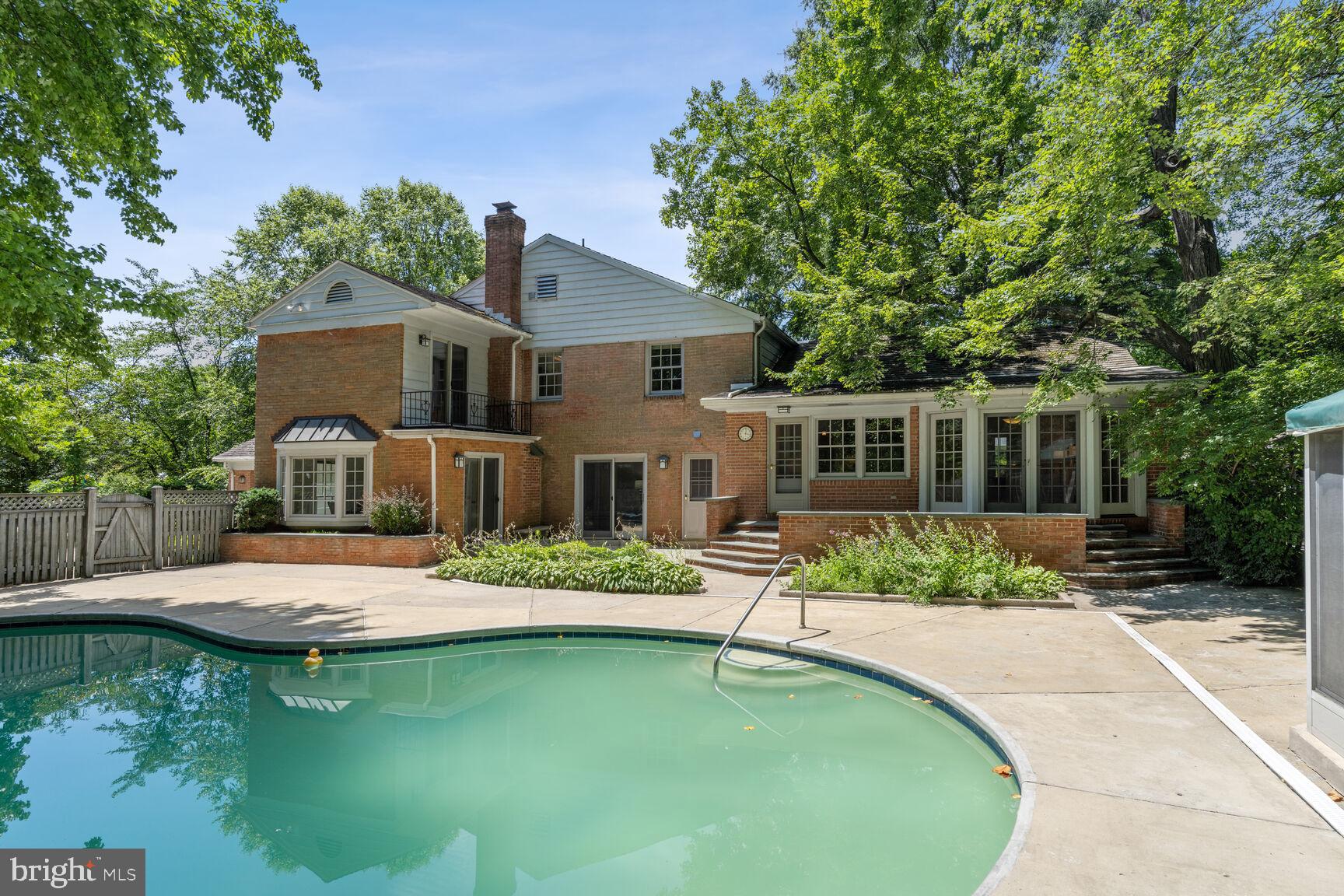 KENWOOD PARK - Residential